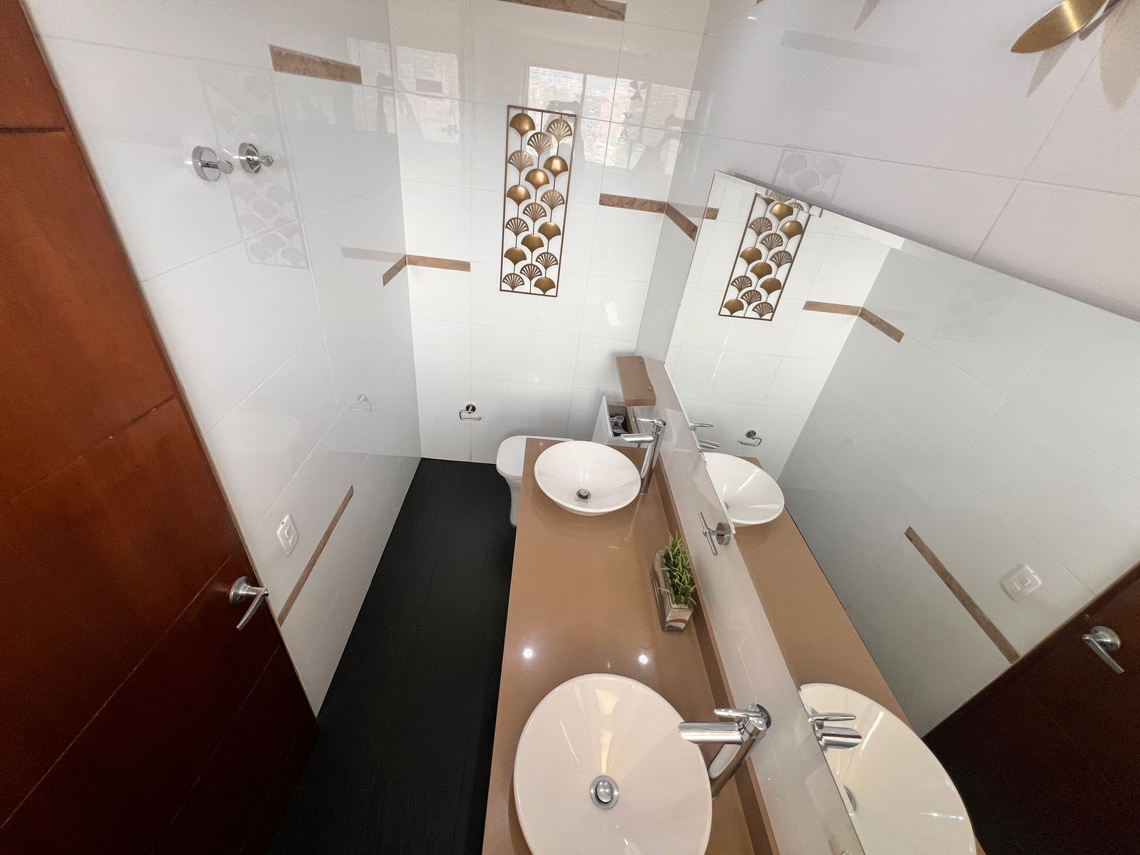 ARRIENDO APARTAMENTO - POBLADO LOS GONZALEZ