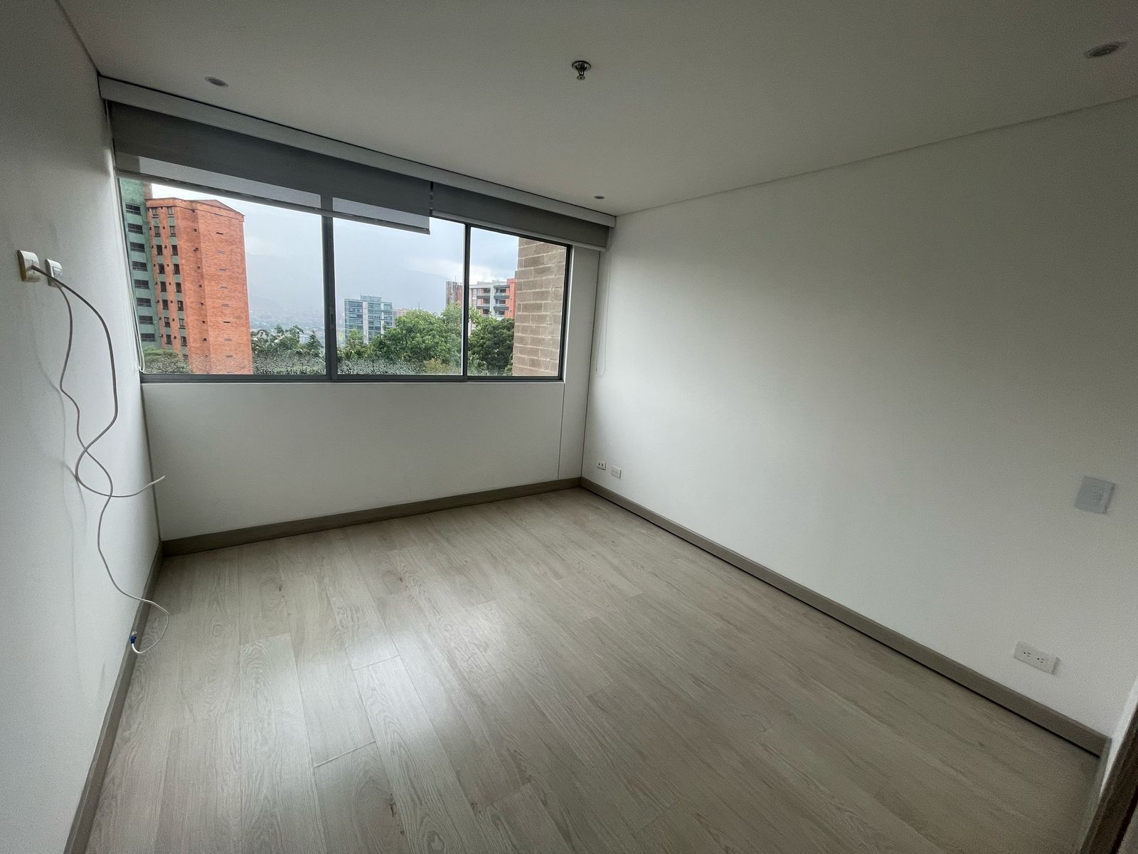 ARRIENDO APARTAMENTO - POBLADO CASTROPOL