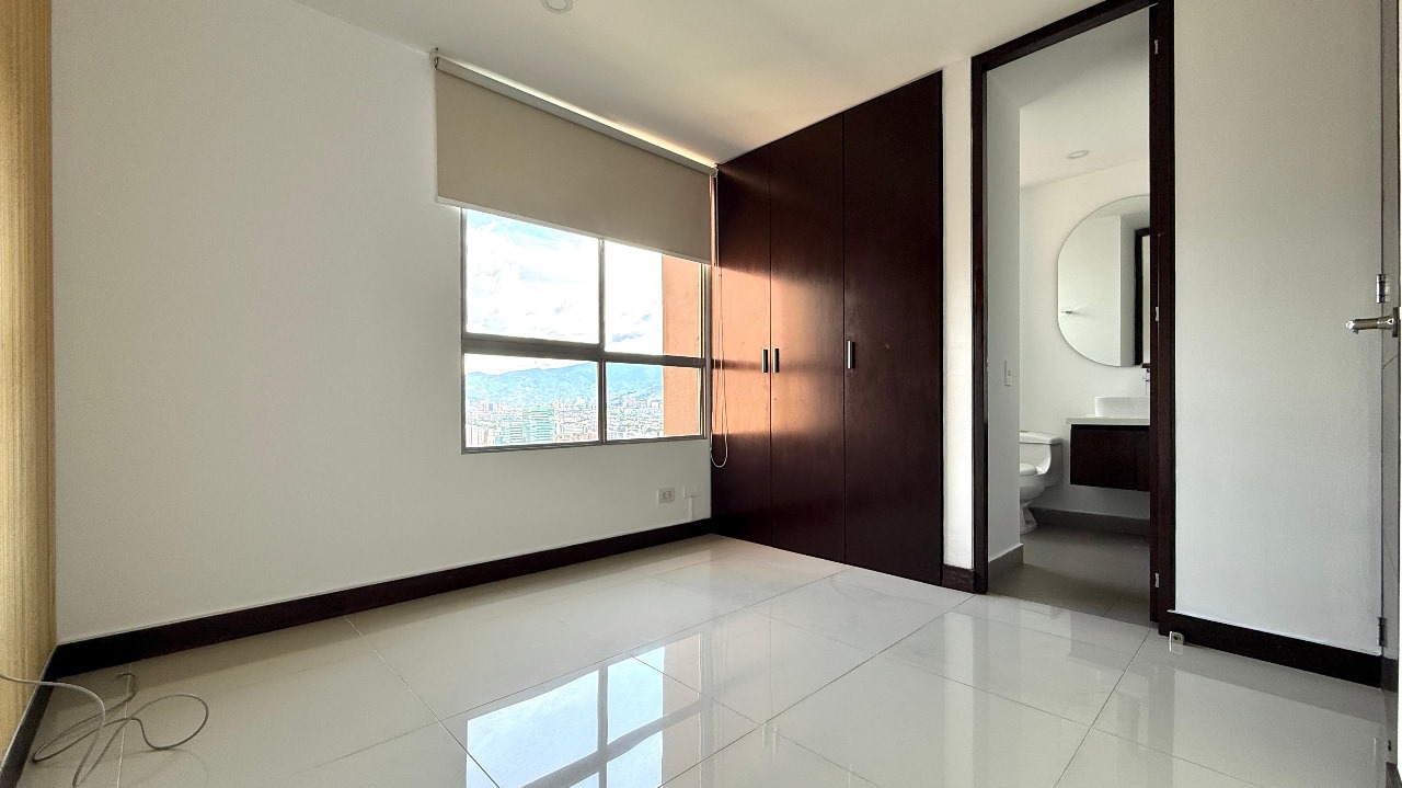 ARRIENDO APARTAMENTO - POBLADO LA LINDE
