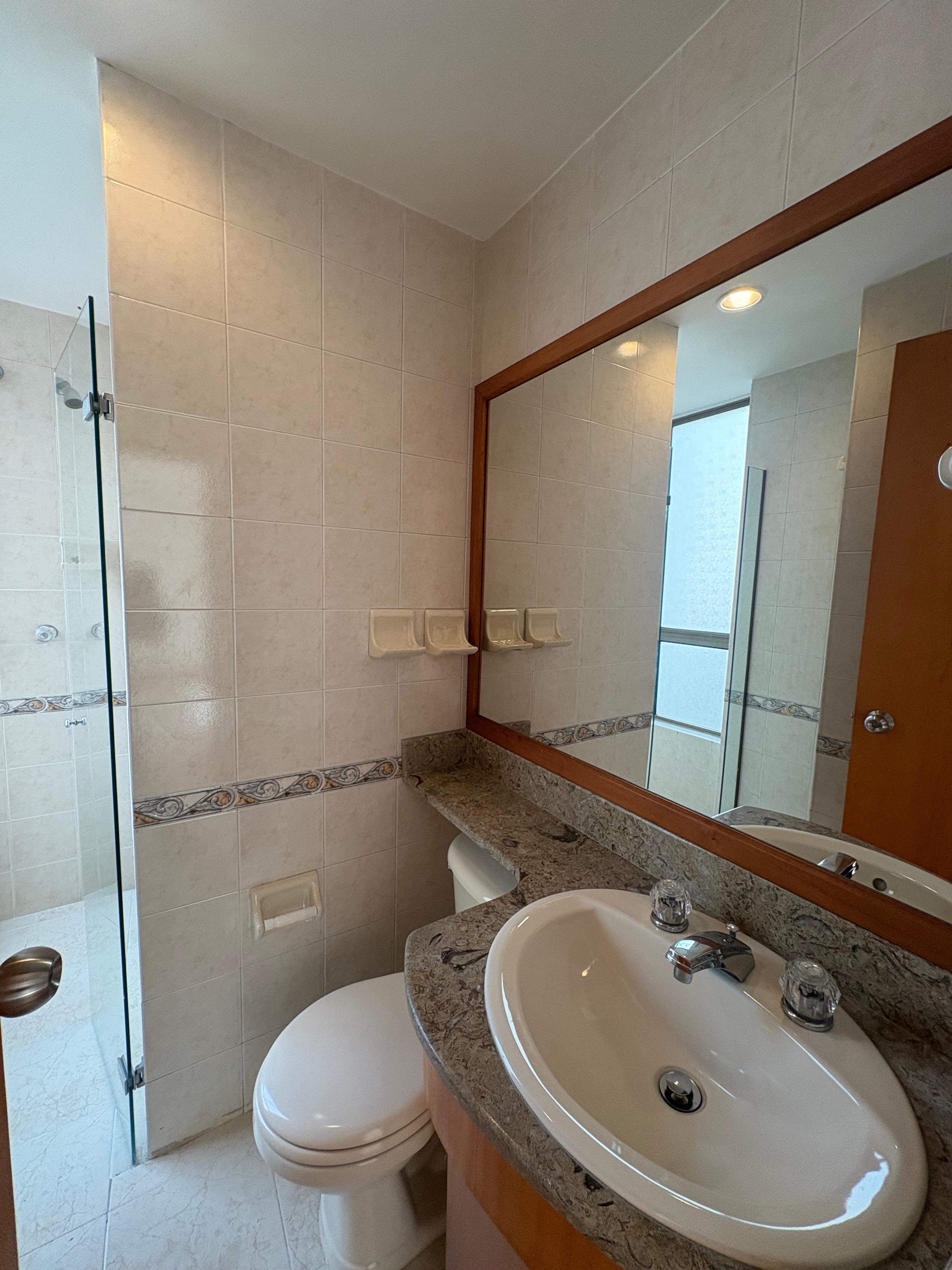 ARRIENDO APARTAMENTO, POBLADO LA 34