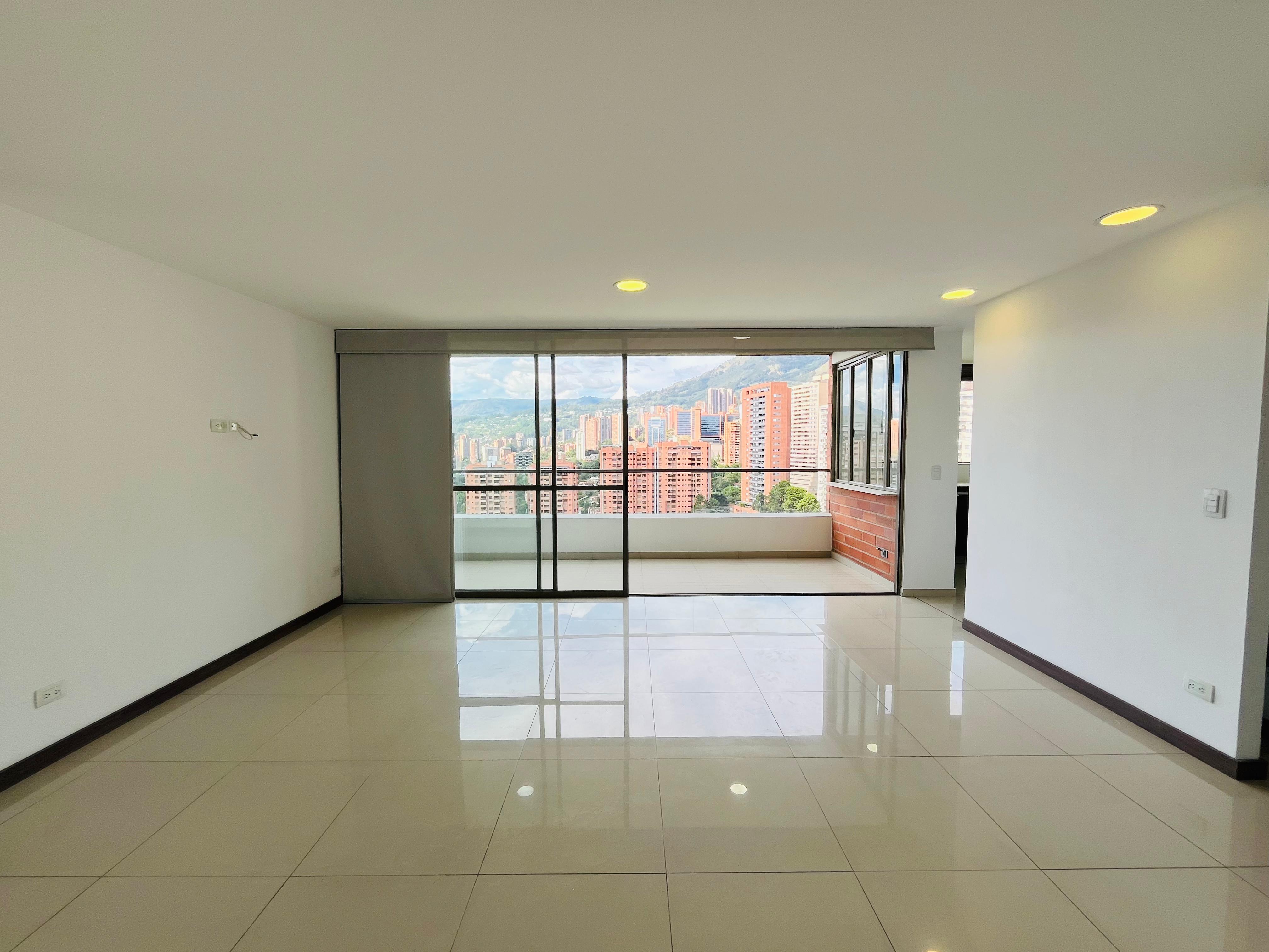 ARRIENDO APARTAMENTO - POBLADO LOS BALSOS