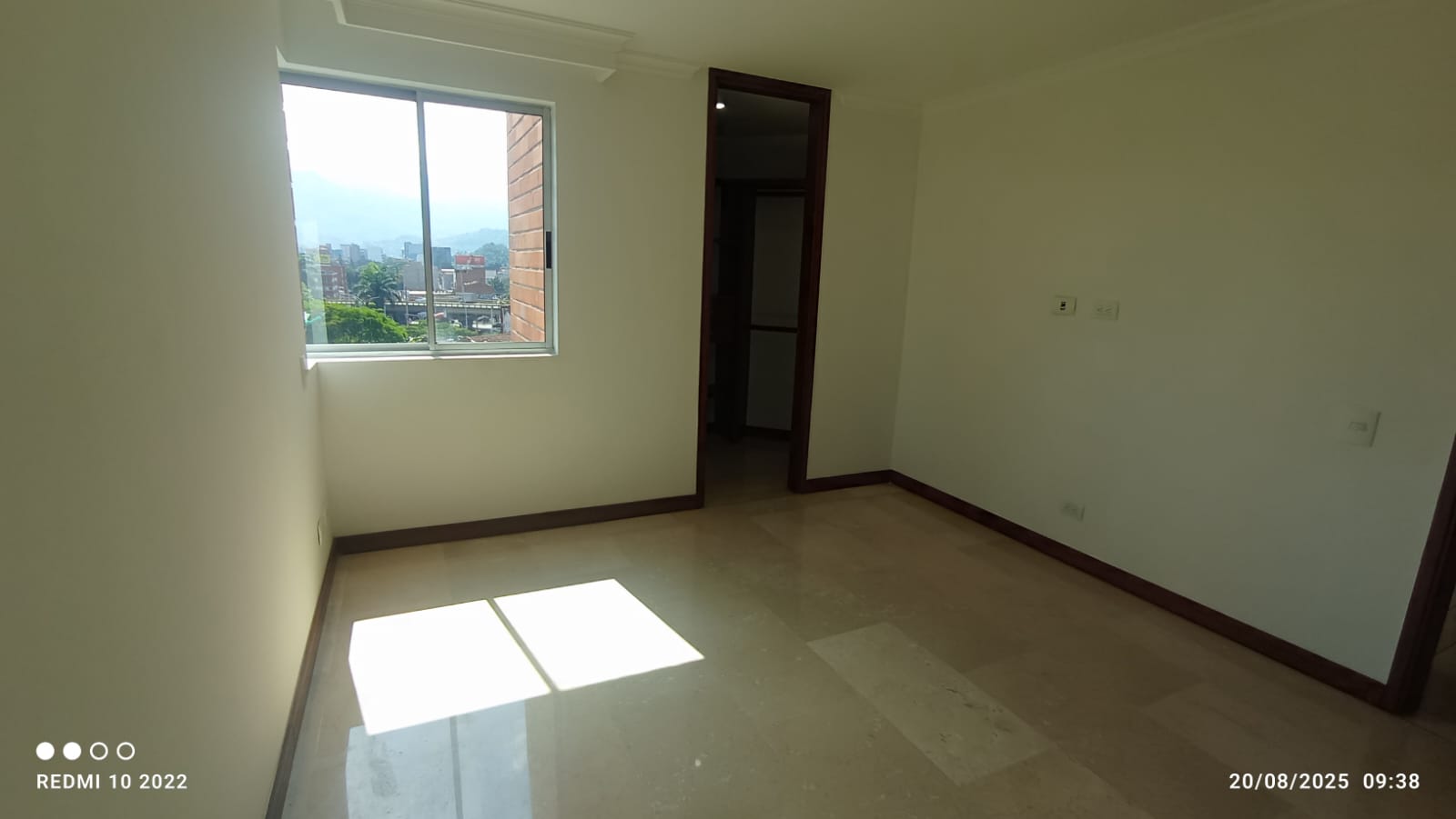 ARRIENDO APARTAMENTO - LAURELES