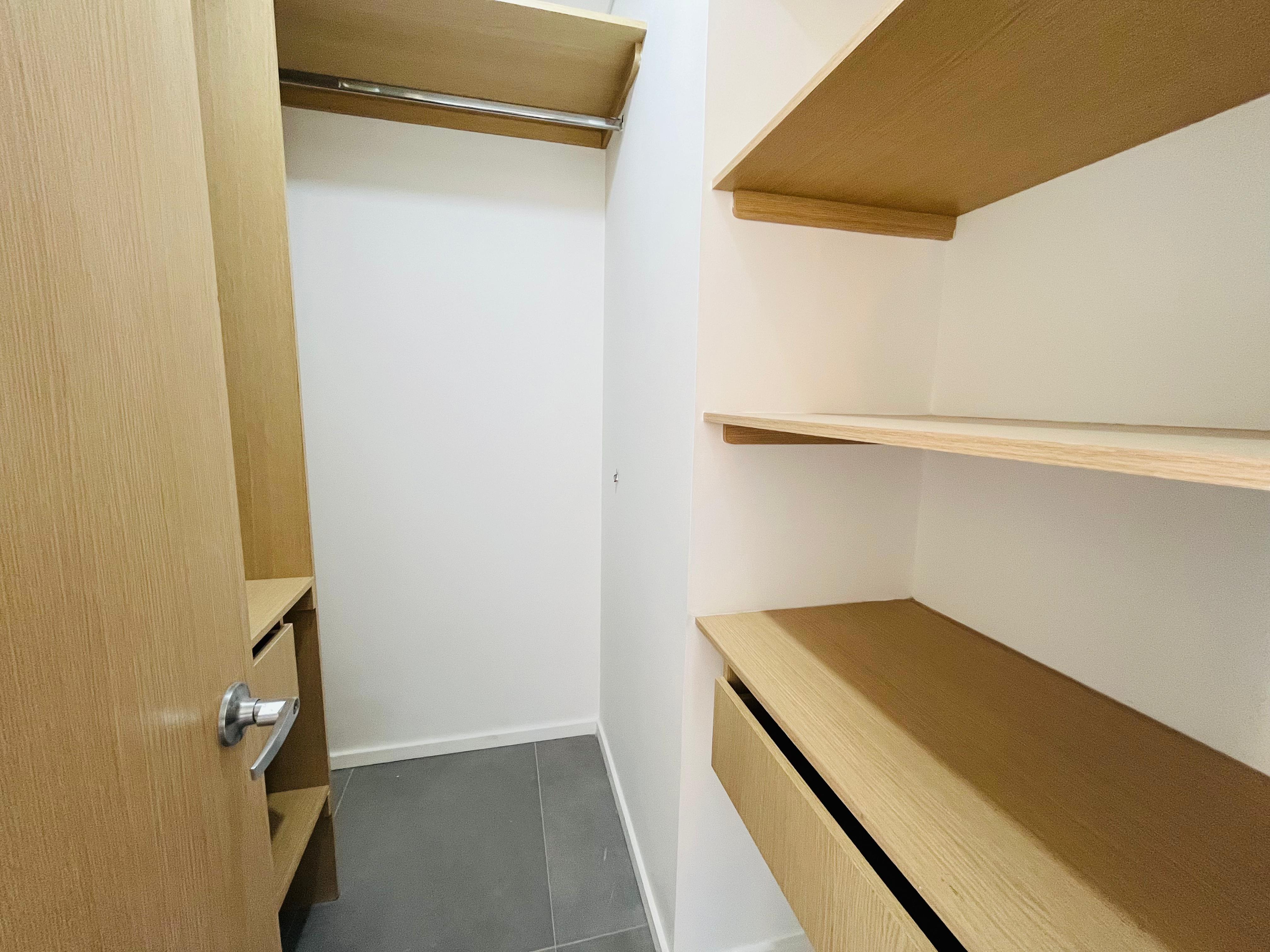 ARRIENDO APARTAESTUDIO - ENVIGADO LOMA DE LAS BRUJAS