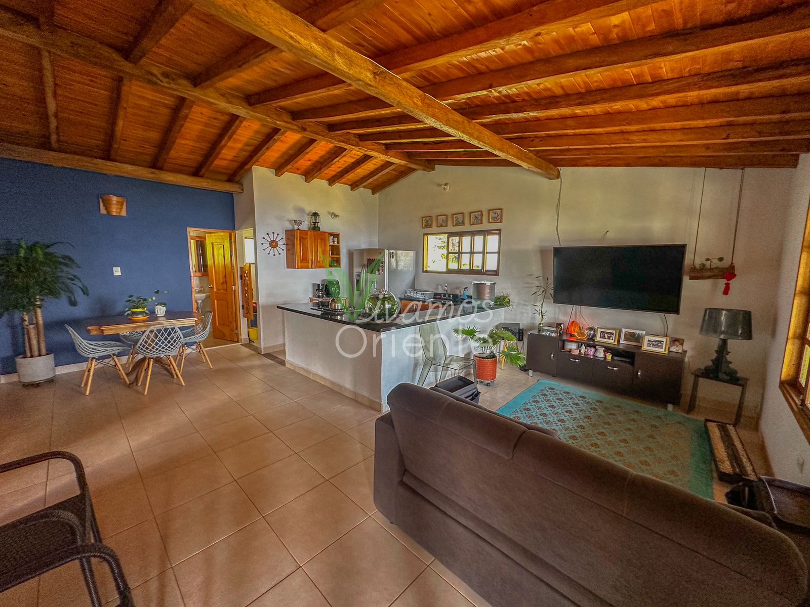 ARRIENDO CASA CAMPESTRE - SANTA ELENA