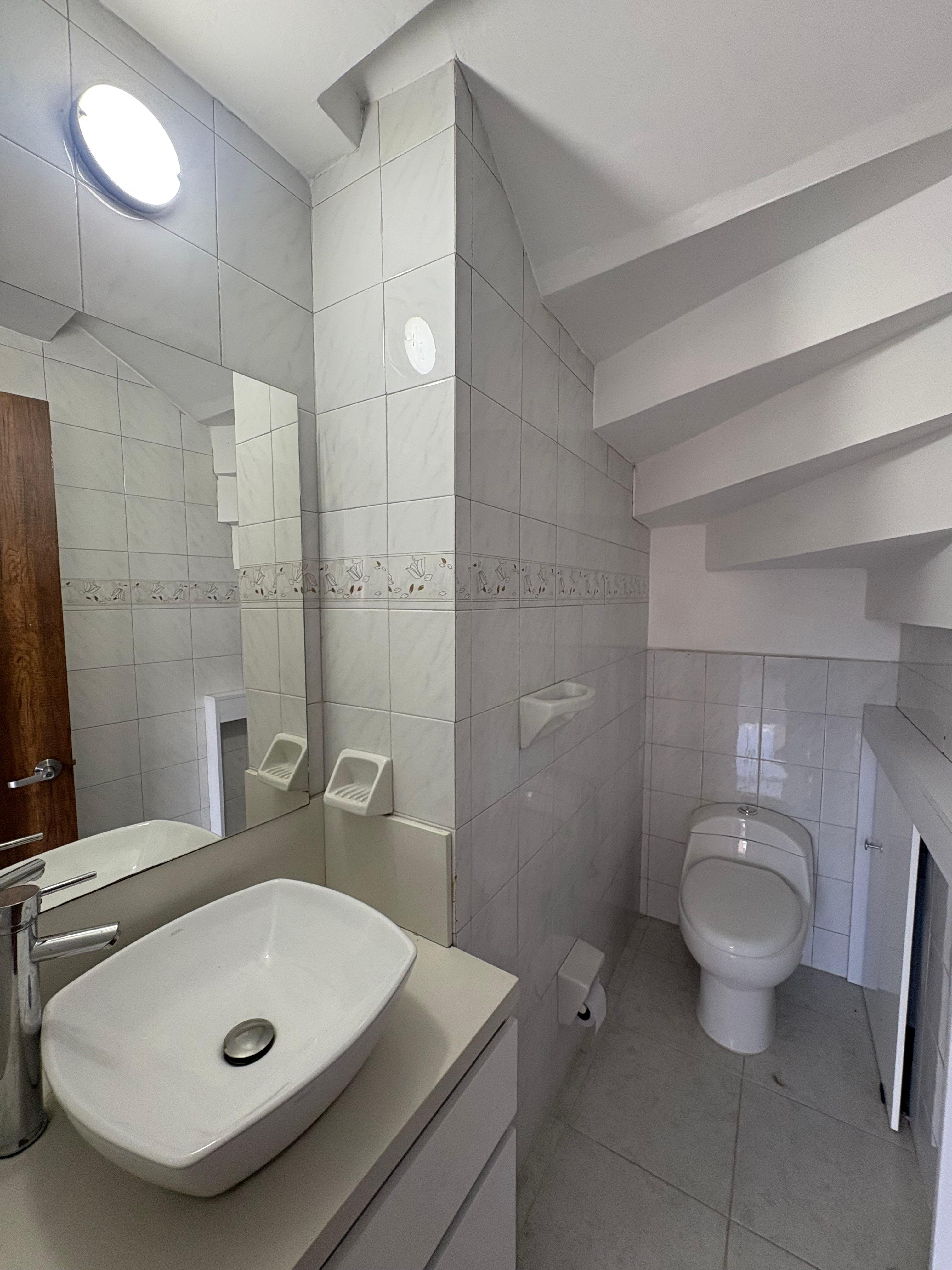 ARRIENDO APARTAMENTO, LAURELES PRIMER PARQUE