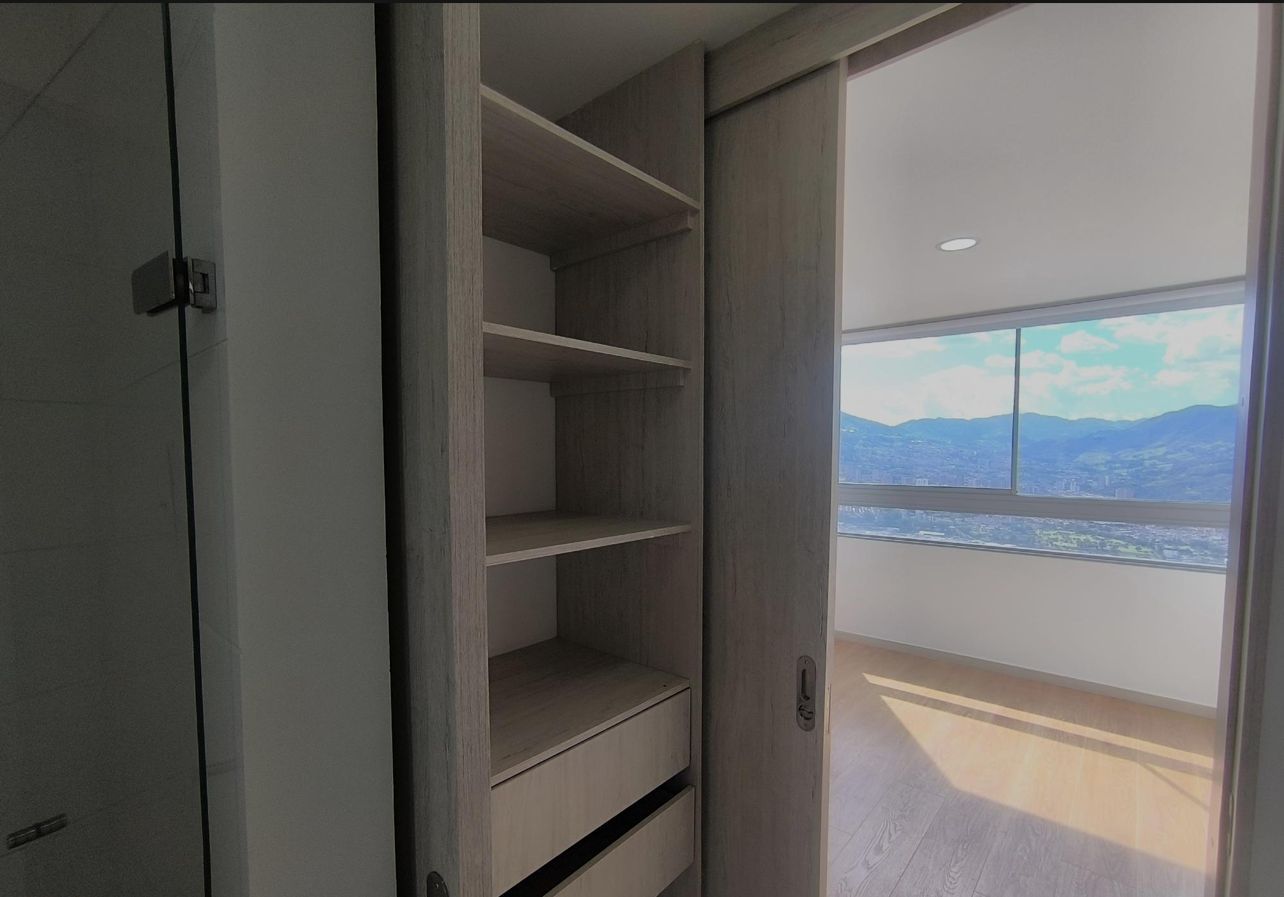 VE NTA  APARTAMENTO - SABANETA LAS LOMITAS