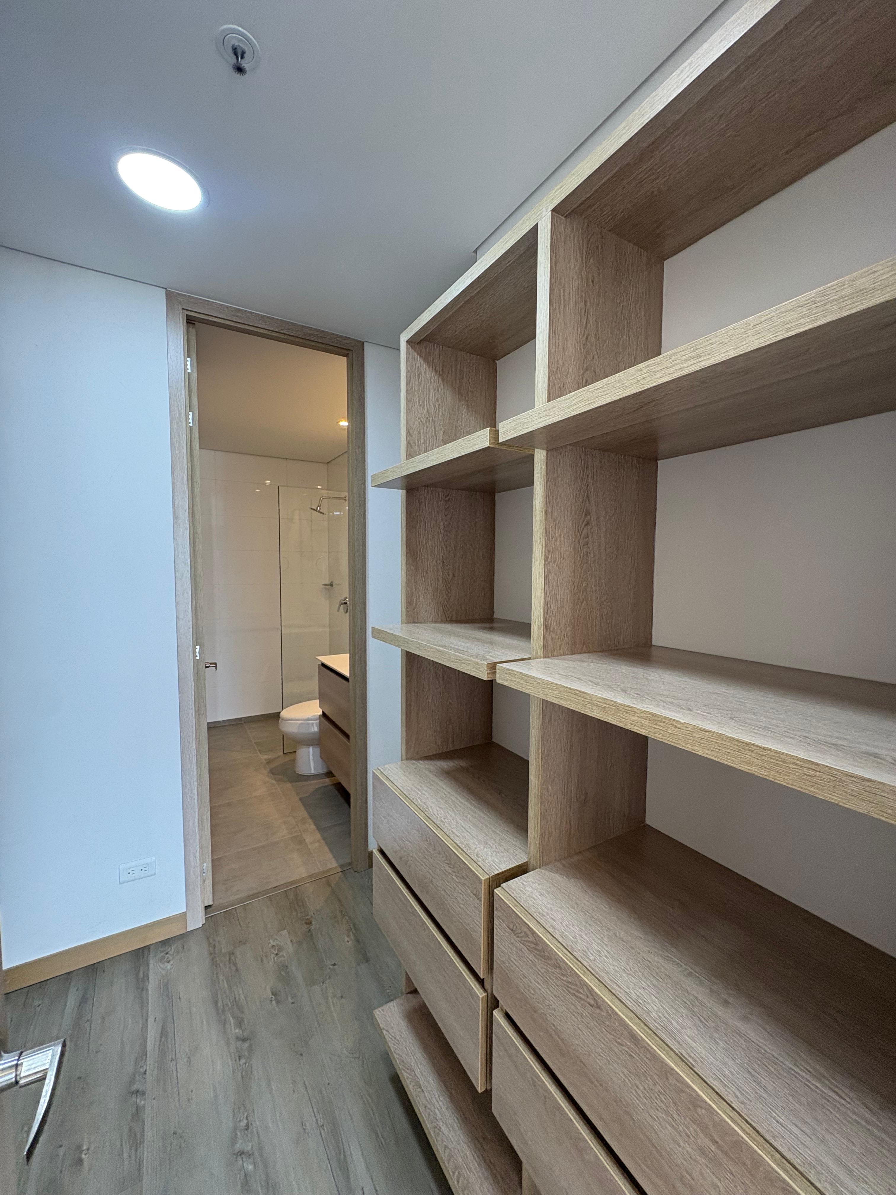 ARRIENDO, APARTAESTUDIO, POBLADO VIA LINARES