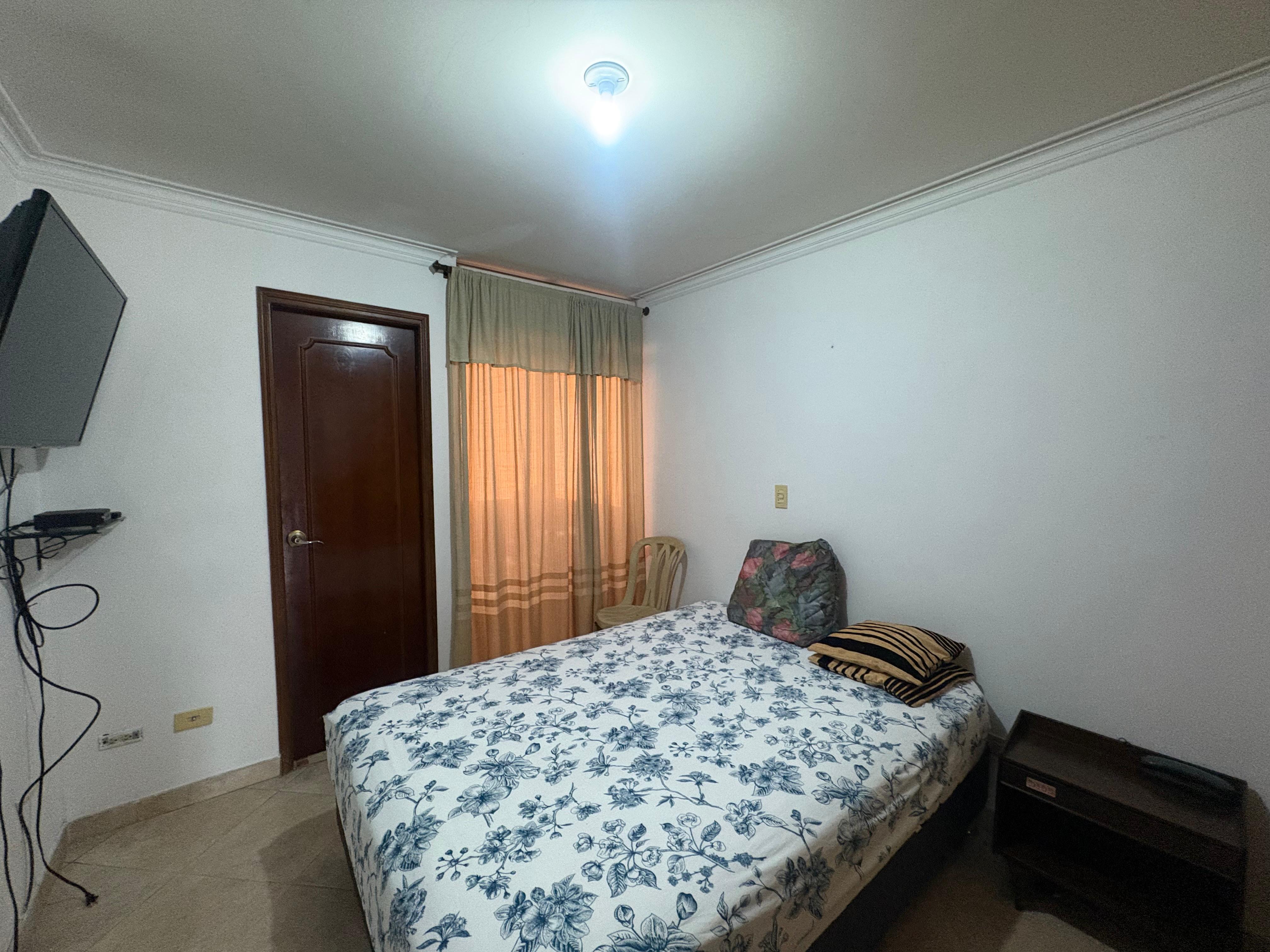 ARRIENDO APARTAMENTO, CONQUISTADORES