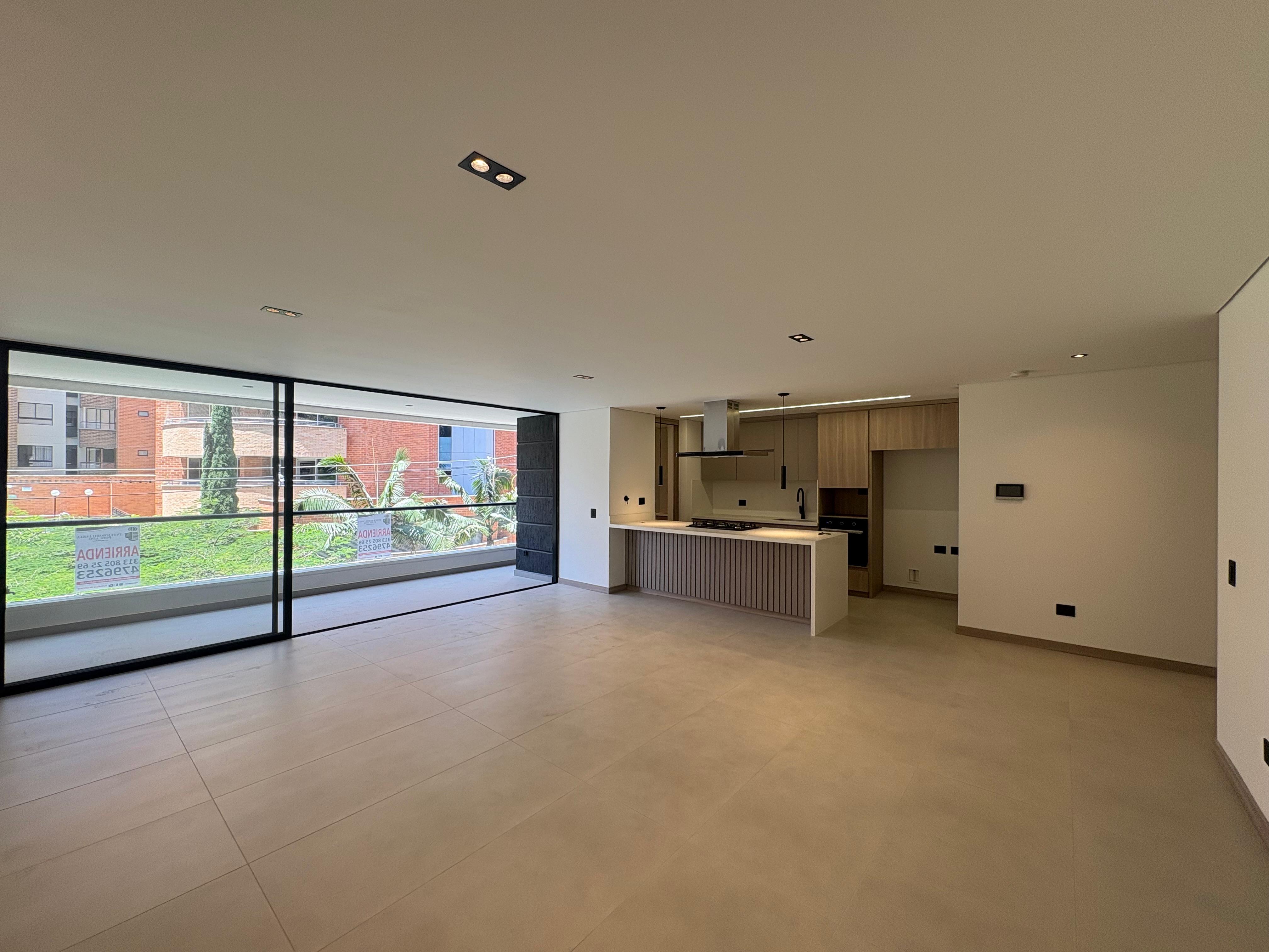 ARRIENDO APARTAMENTO, LAURELES PARA ESTRENAR