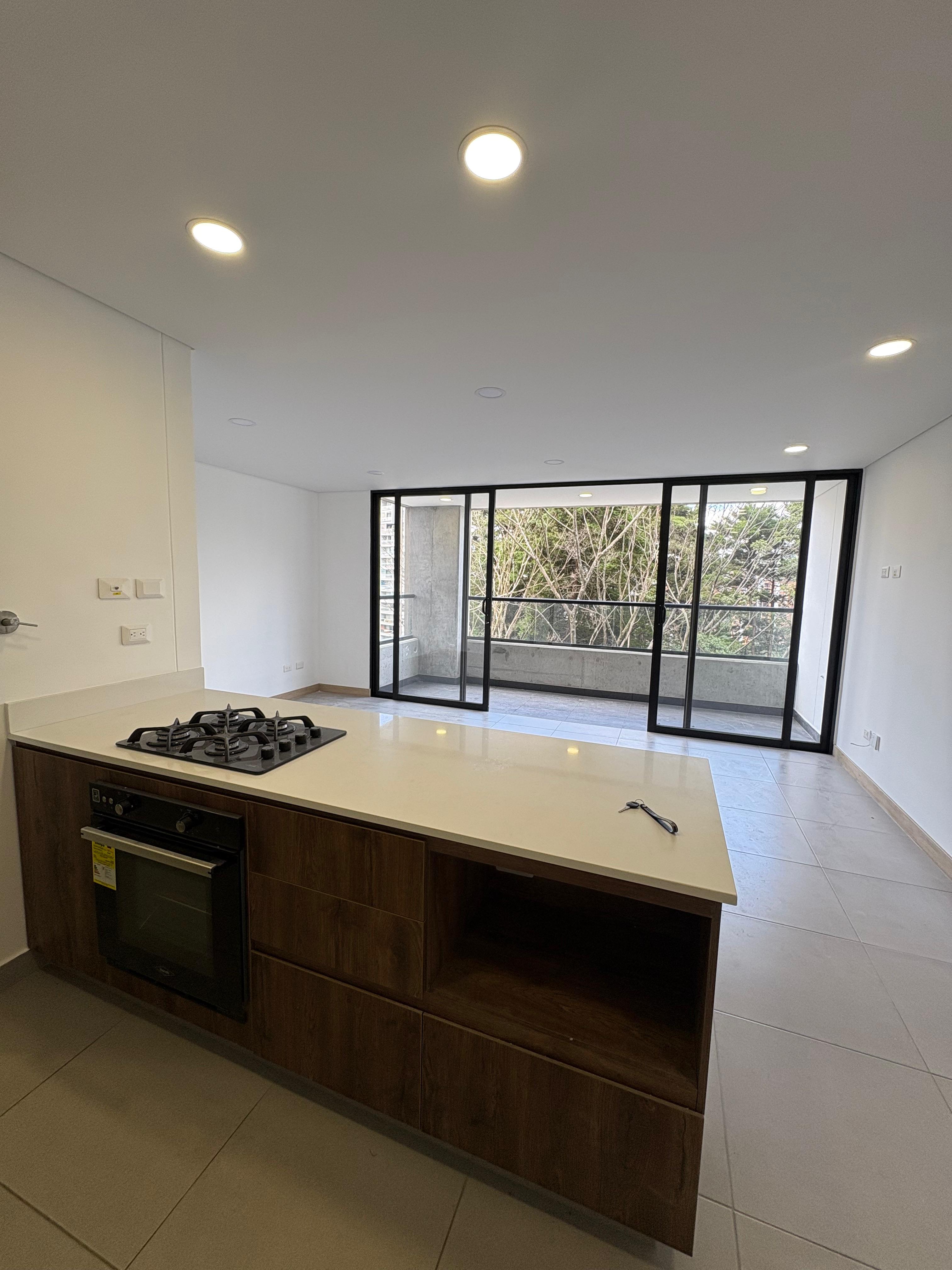 ARRIENDO APARTAMENTO, POBLADO CALERA