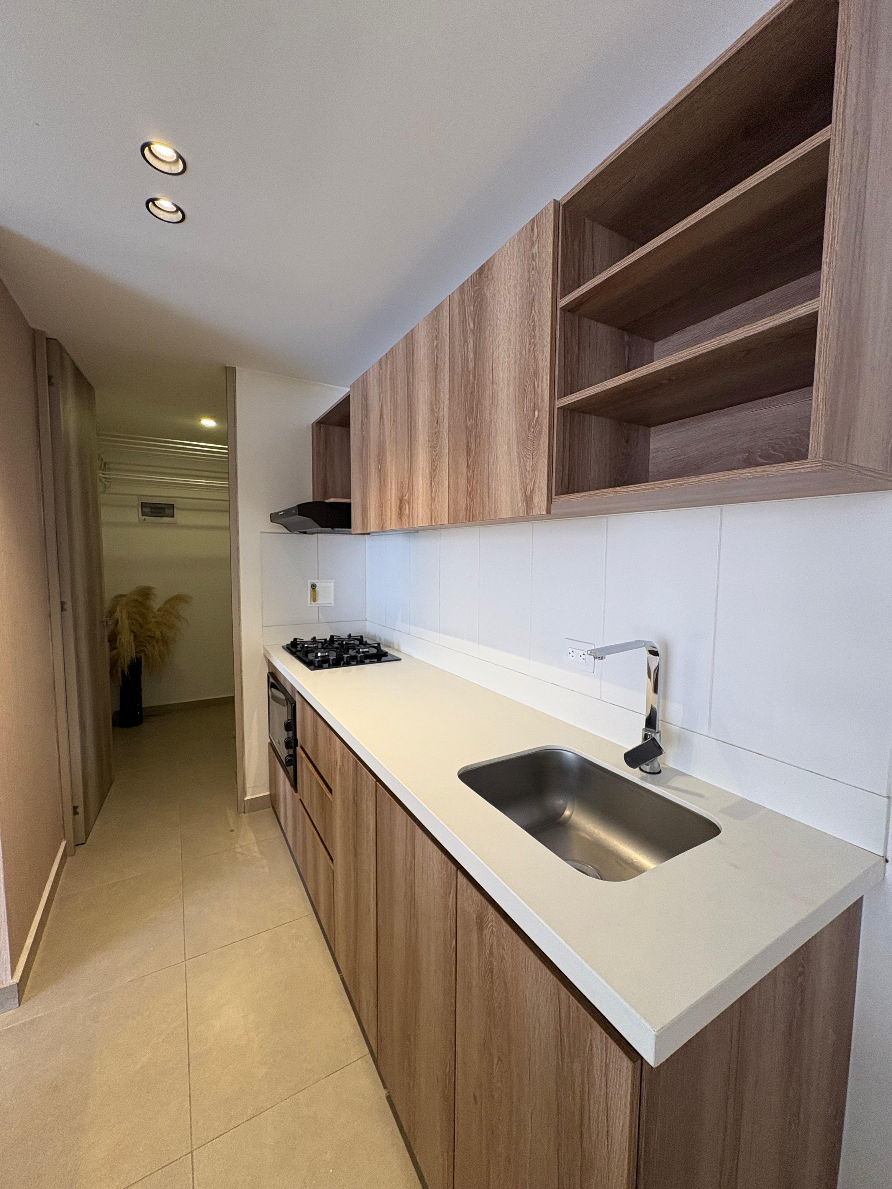 ARRIENDO APARTAMENTO, POBLADO CIUDAD DEL RIO