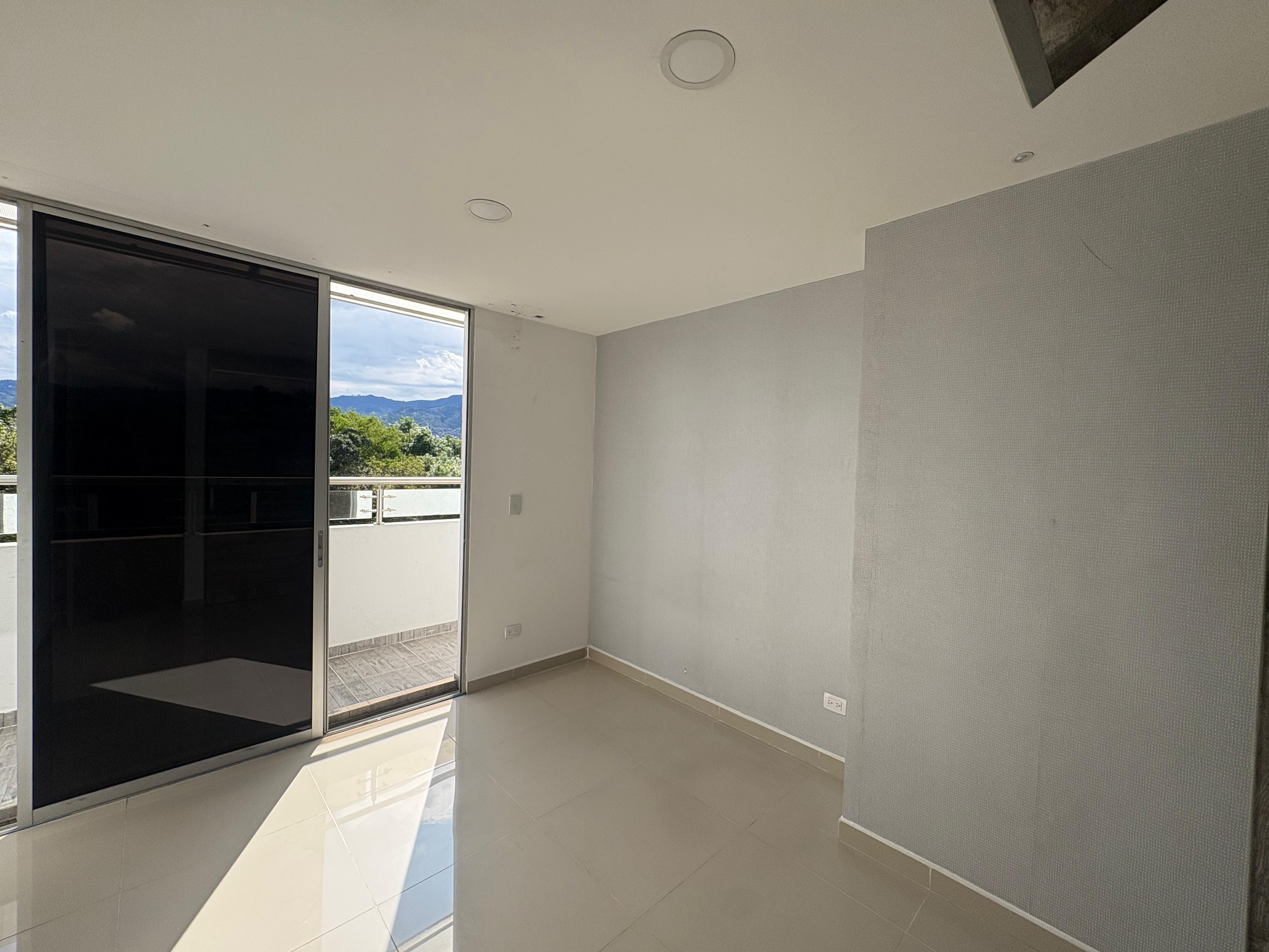 ARRIENDO APARTAMENTO, COLORES