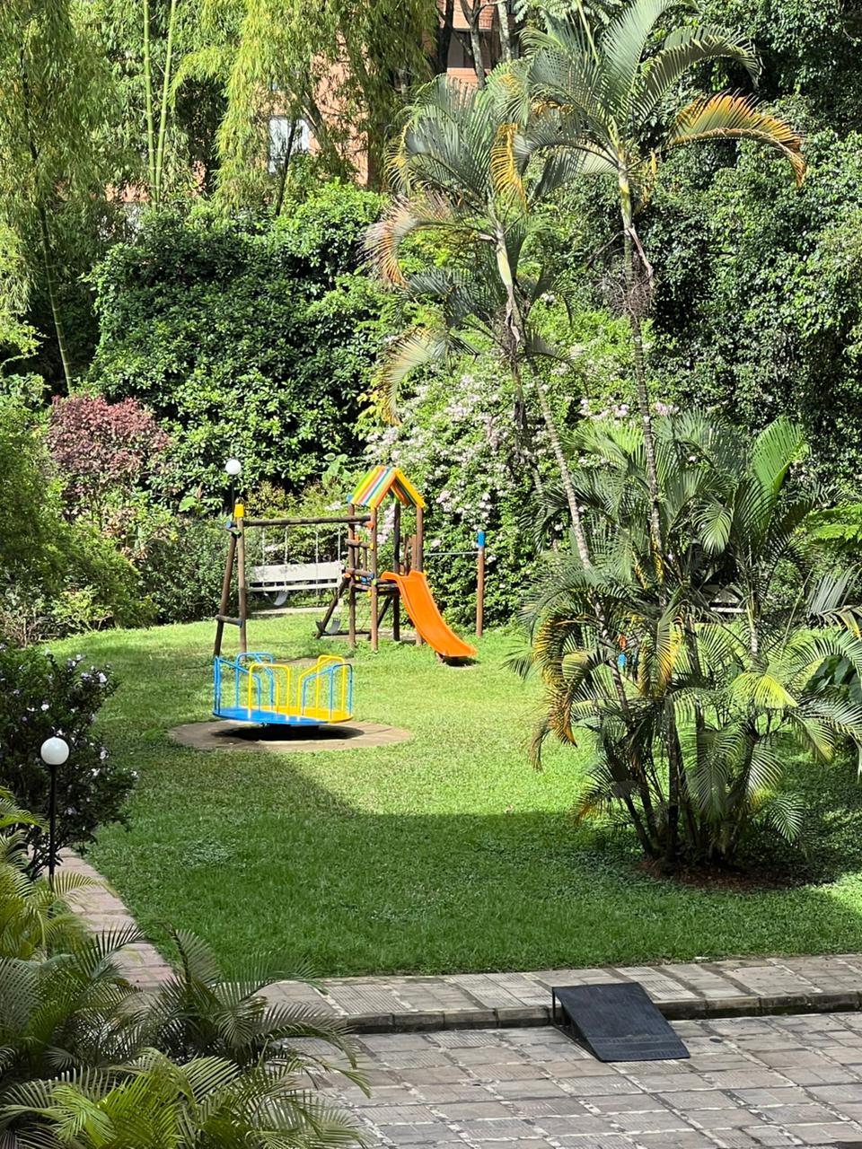 ARRIENDO APARTAMENTO, POBLADO LA CONCHA