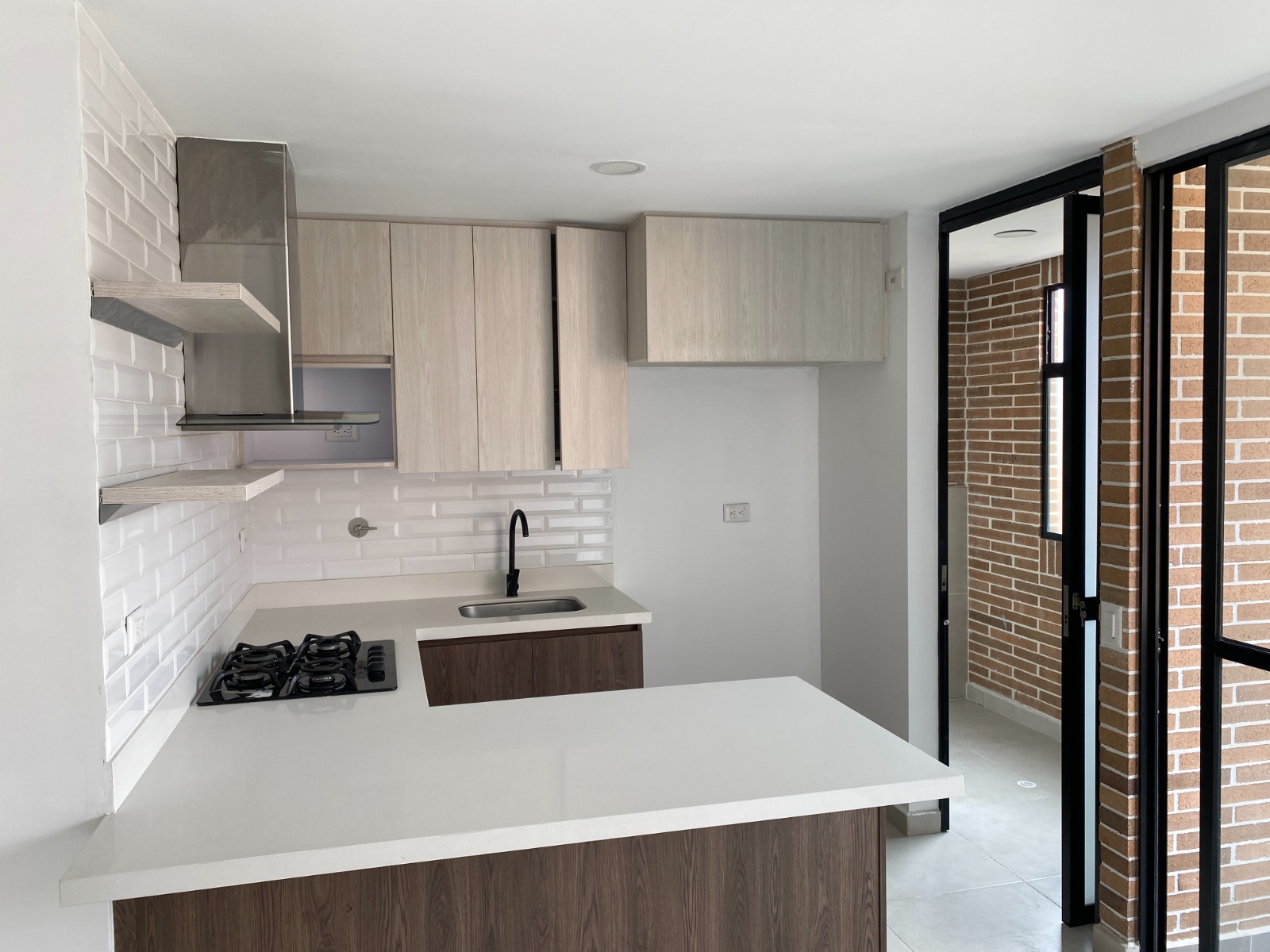 ARRIENDO APARTAMENTO, CASTELLANA