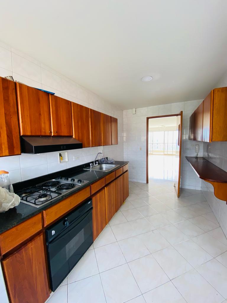 APARTAMENTO ARRIENDO, POBLADO FRONTERA