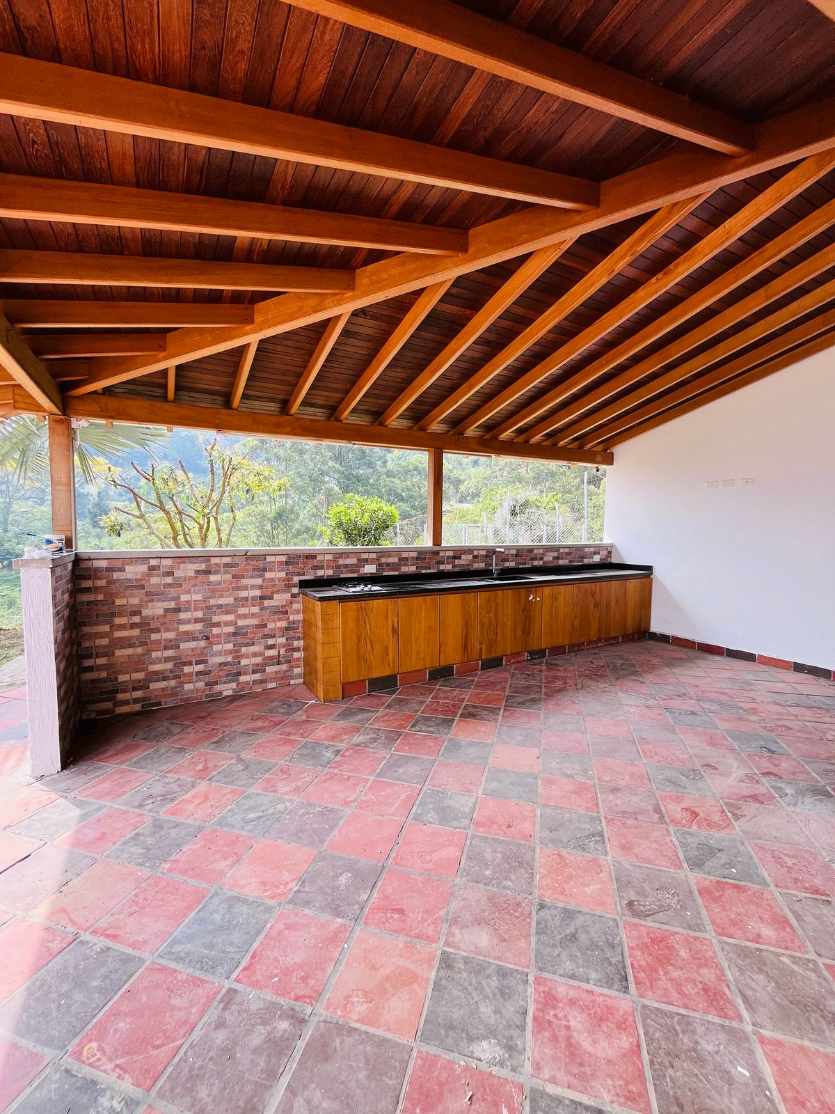 ARRIENDO CASA - ENVIGADO LAS ANTILLAS