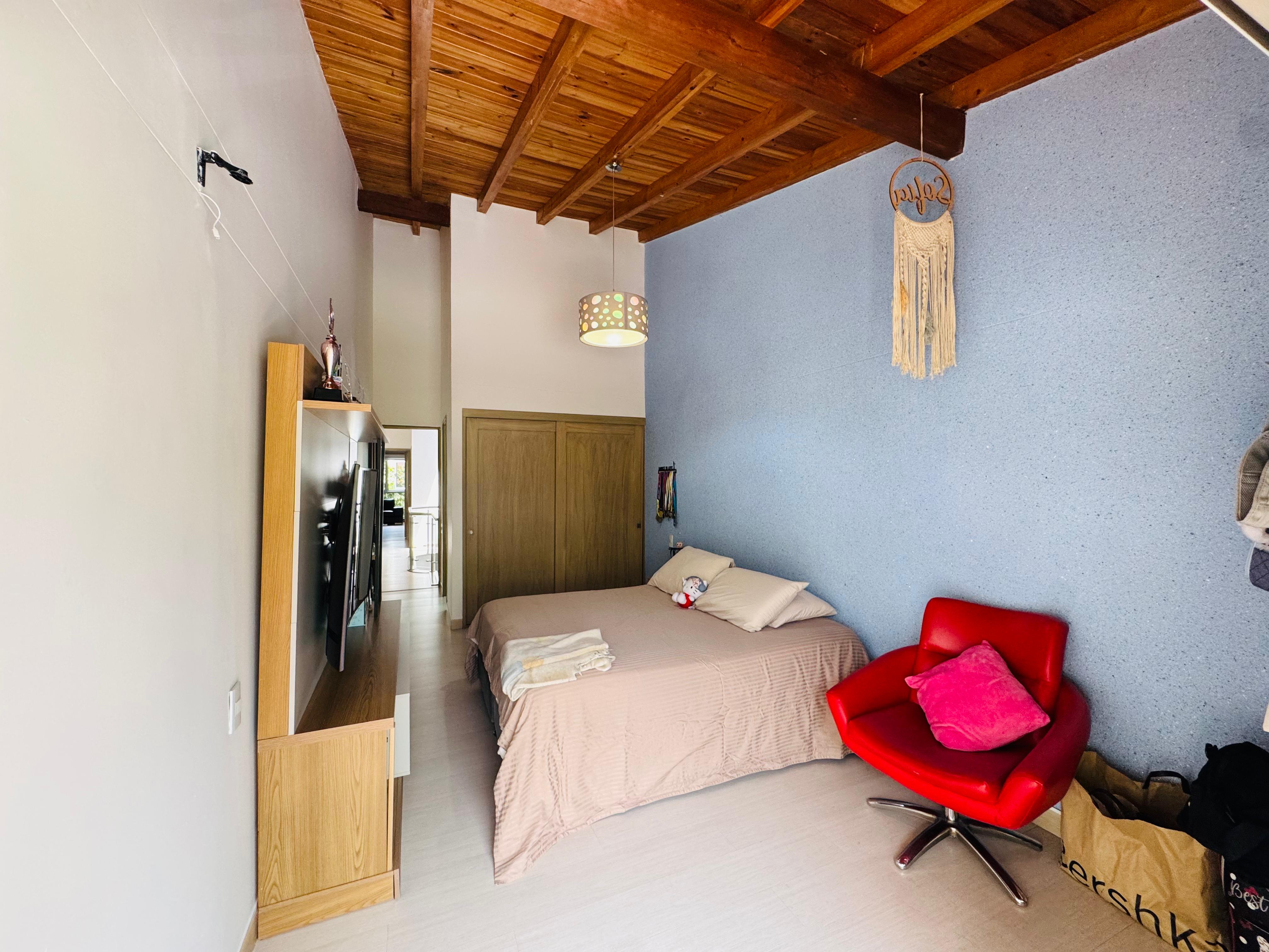 VENTA CASA - ENVIGADO SECTOR INTERMEDIA