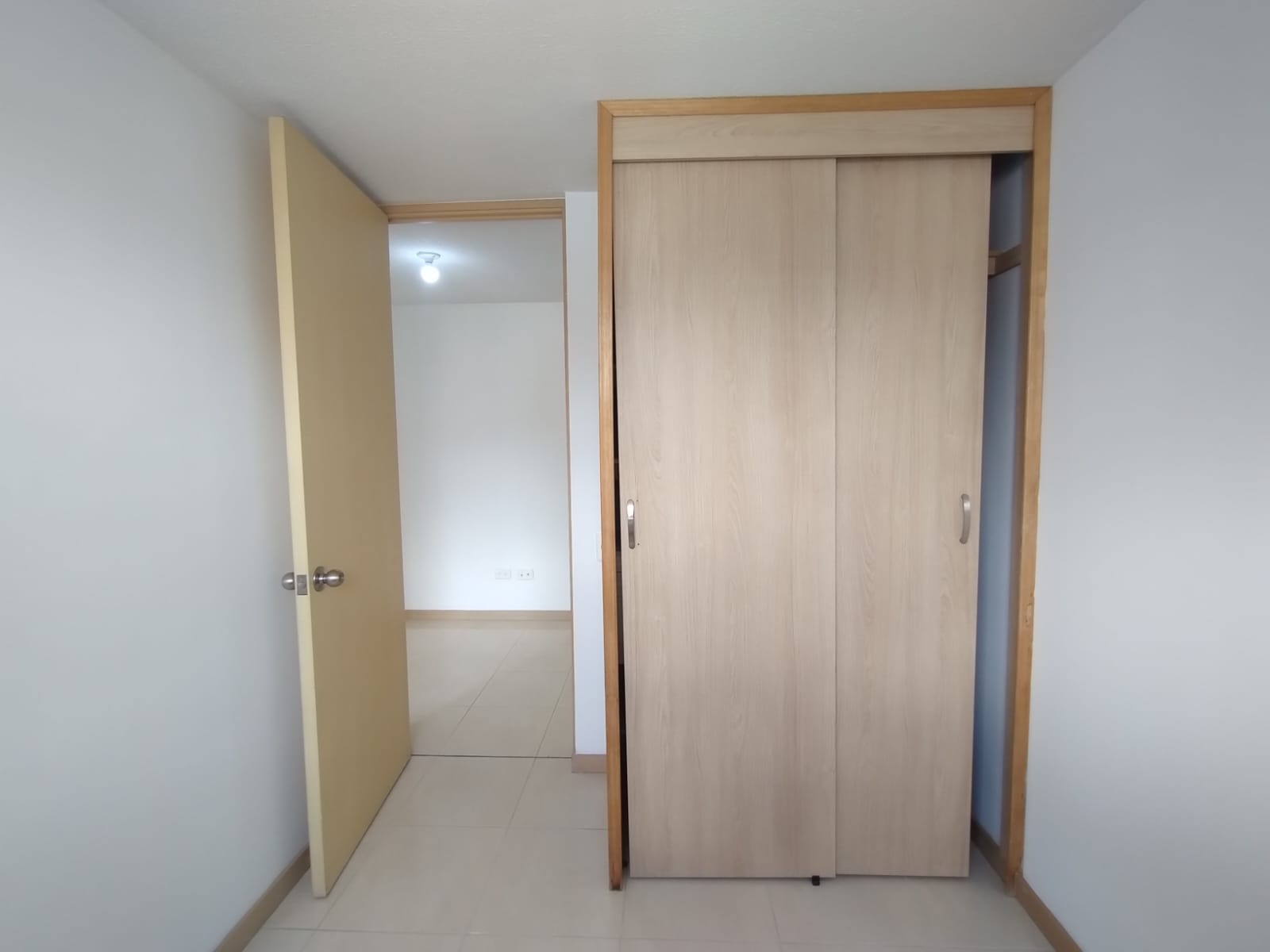 ARRIENDO APARTAMENTO - SABANETA