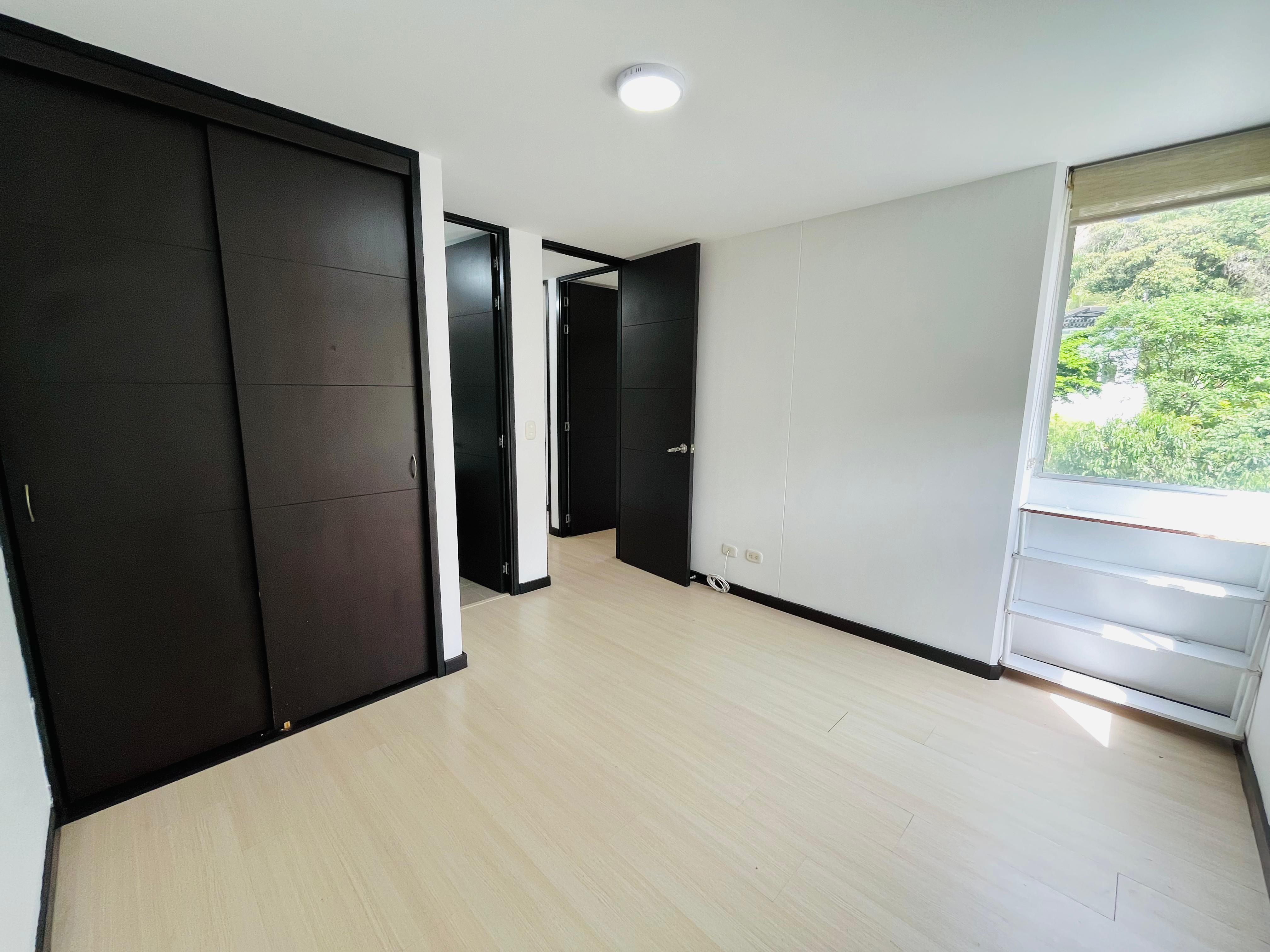 ARRIENDO APARTAMENTO - ENVIGADO TRIANON