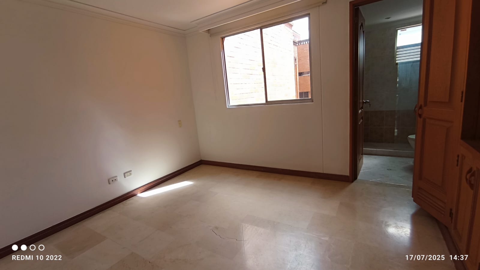 ARRIENDO APARTAMENTO - LAURELES