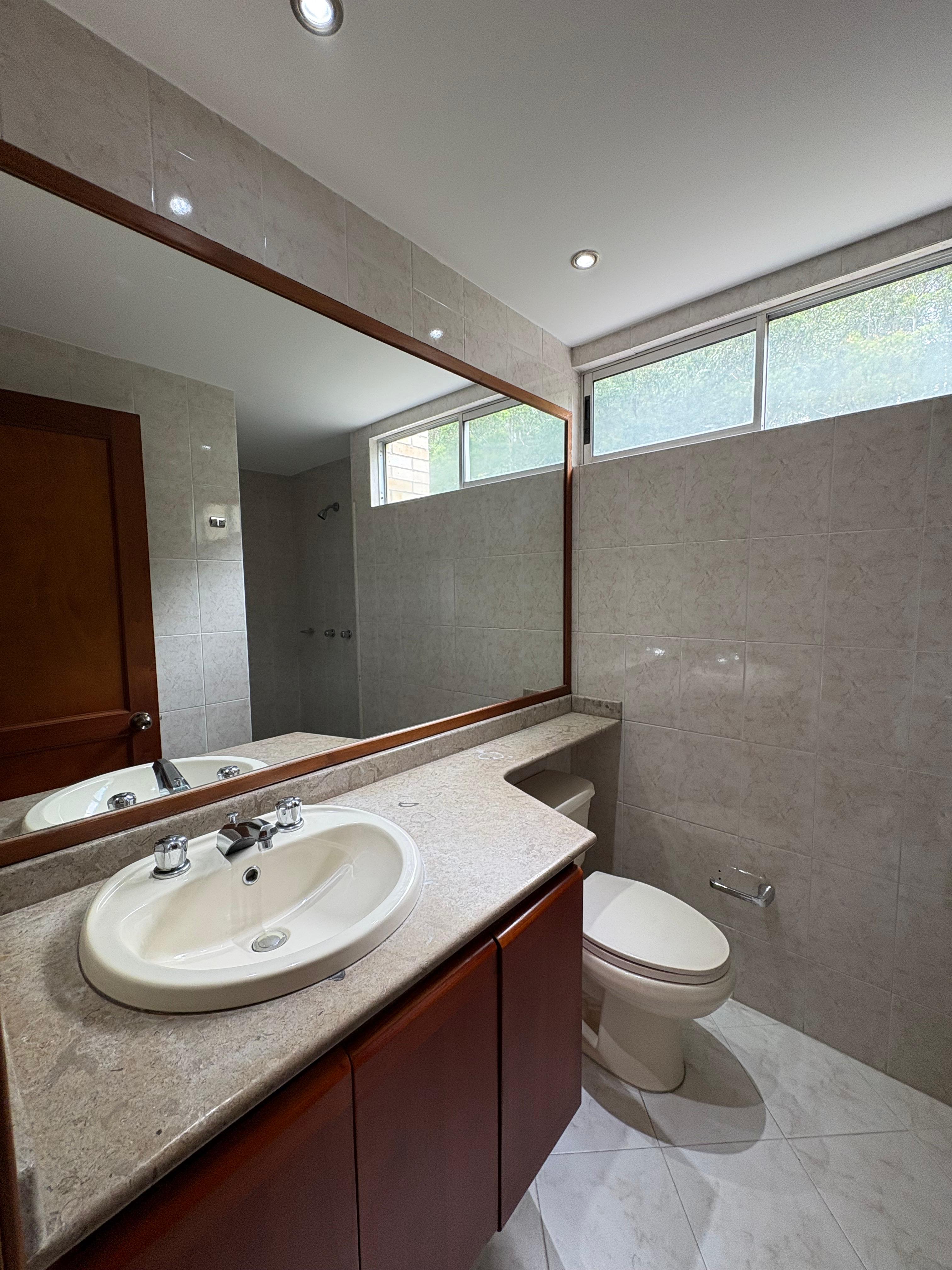ARRIENDO APARTAMENTO, POBLADO CALERA