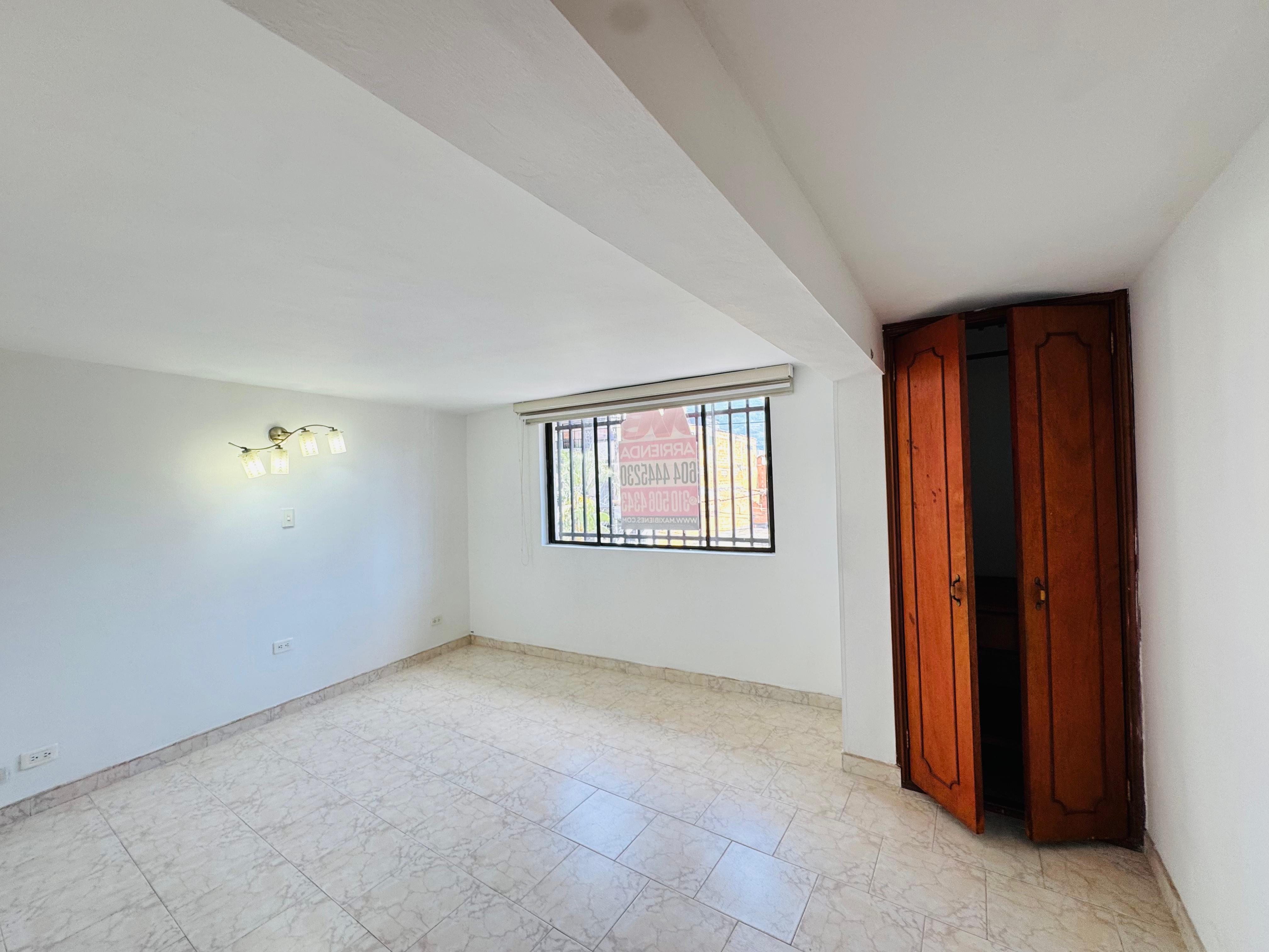 ARRIENDO CASA PARA VIVIENDA O COMERCIAL - FLORIA NUEVA