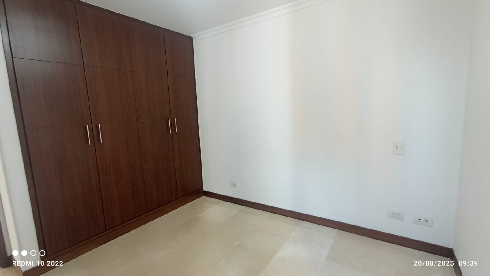 ARRIENDO APARTAMENTO - LAURELES