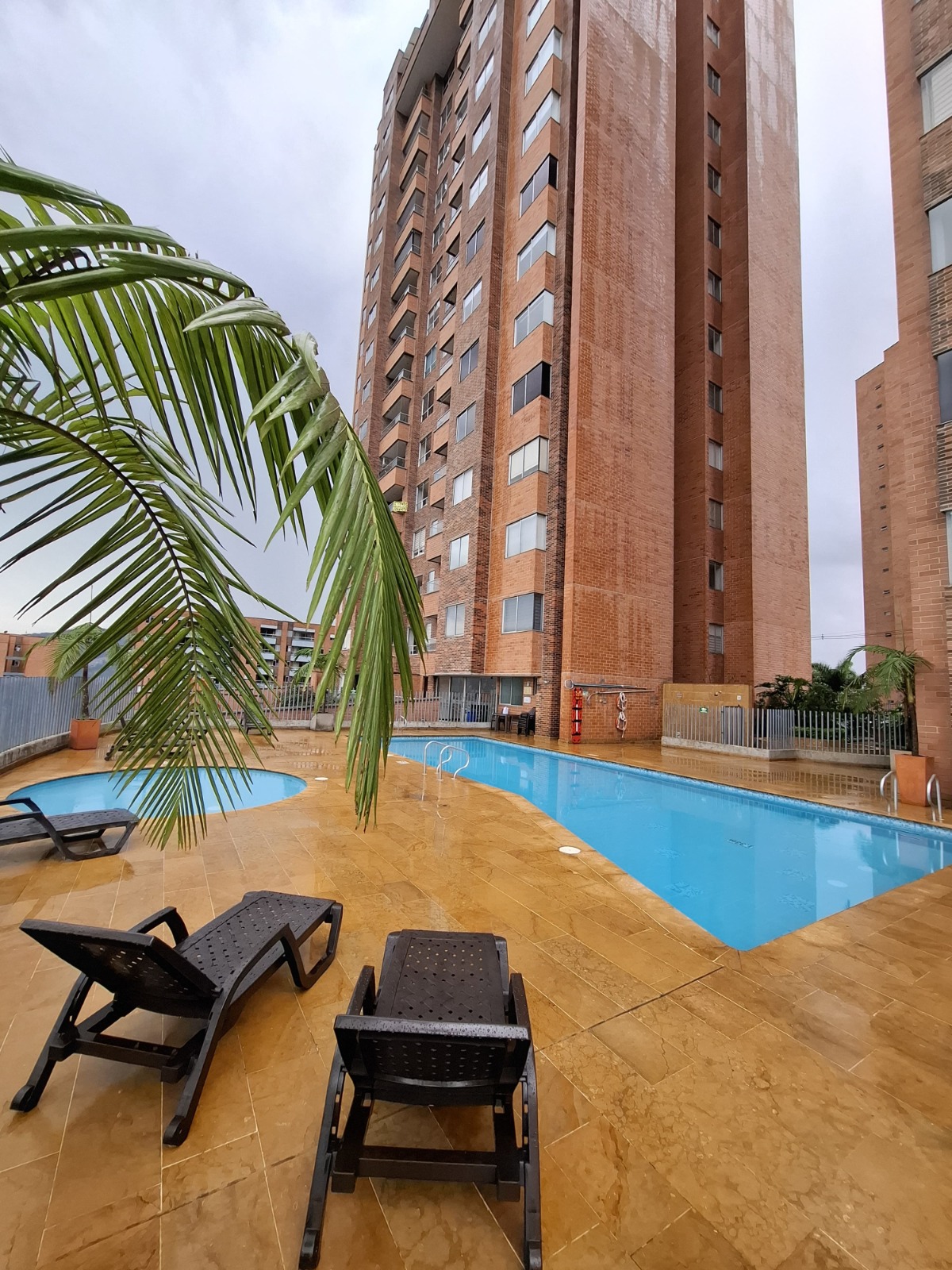ARRIENDO APARTAMENTO - ENVIGADO ESMERALDAL