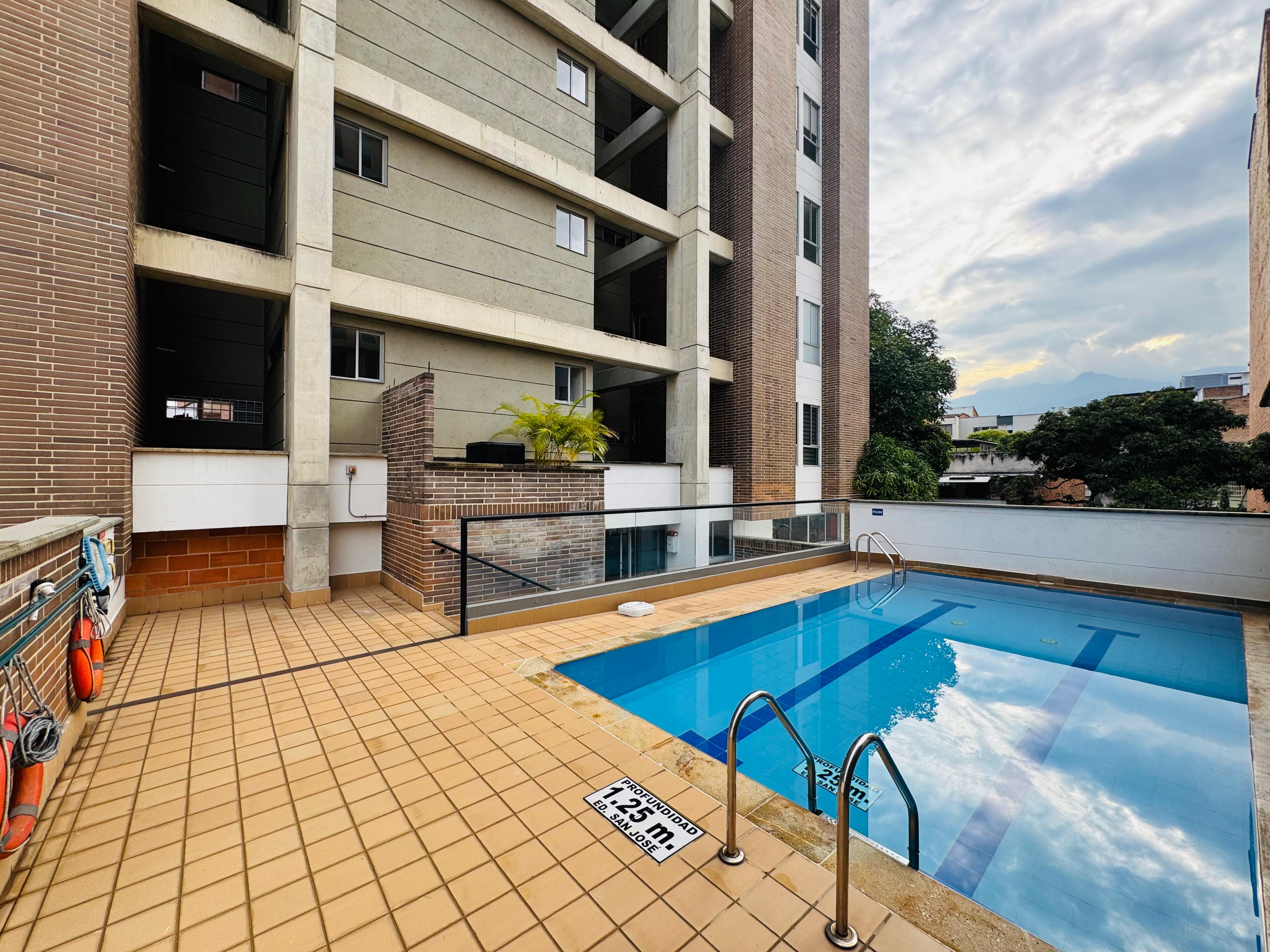 ARRIENDO APARTAMENTO - LAURELES