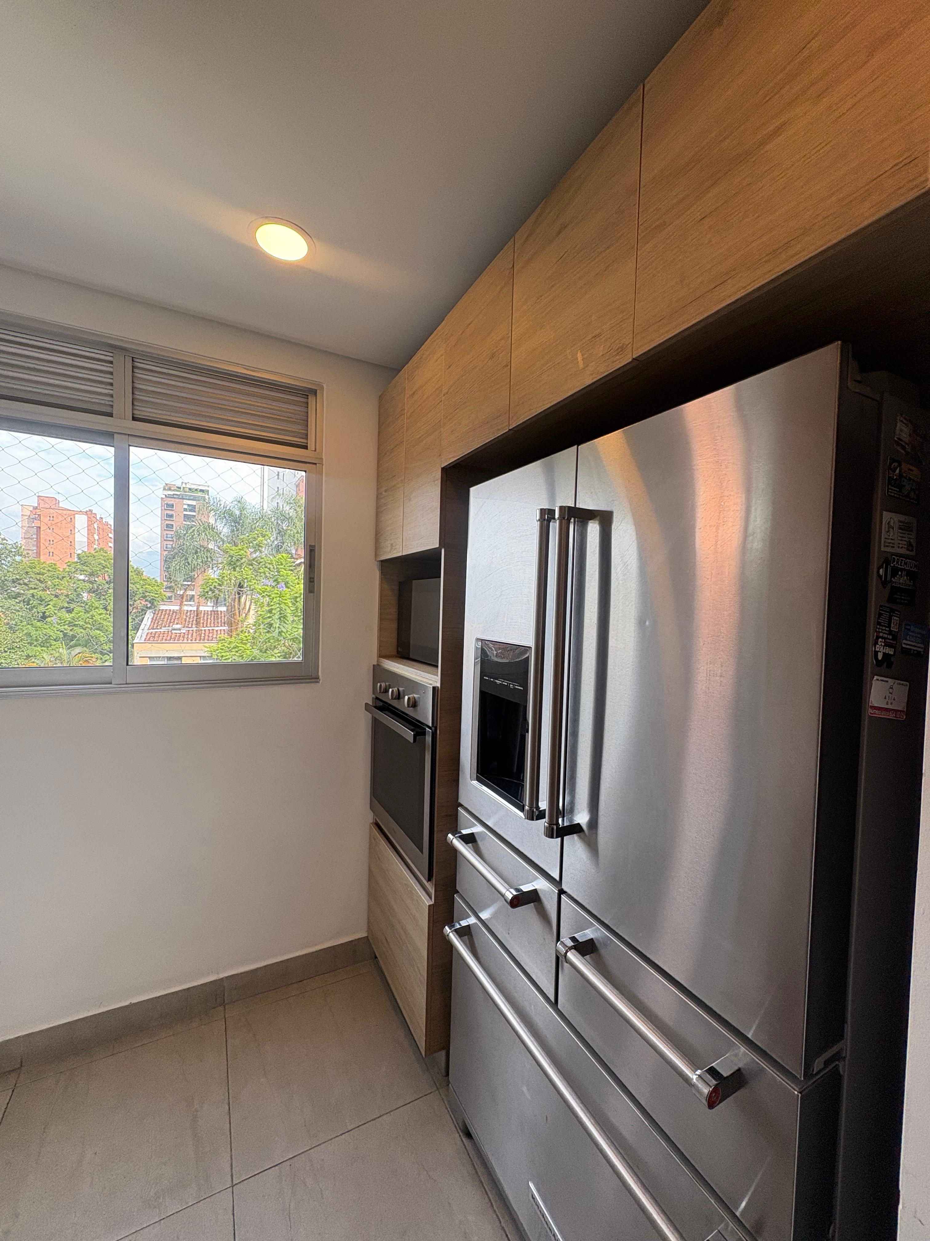 ARRIENDO APARTAMENTO AMOBLADO, POBLADO LOMA LOS PARRA