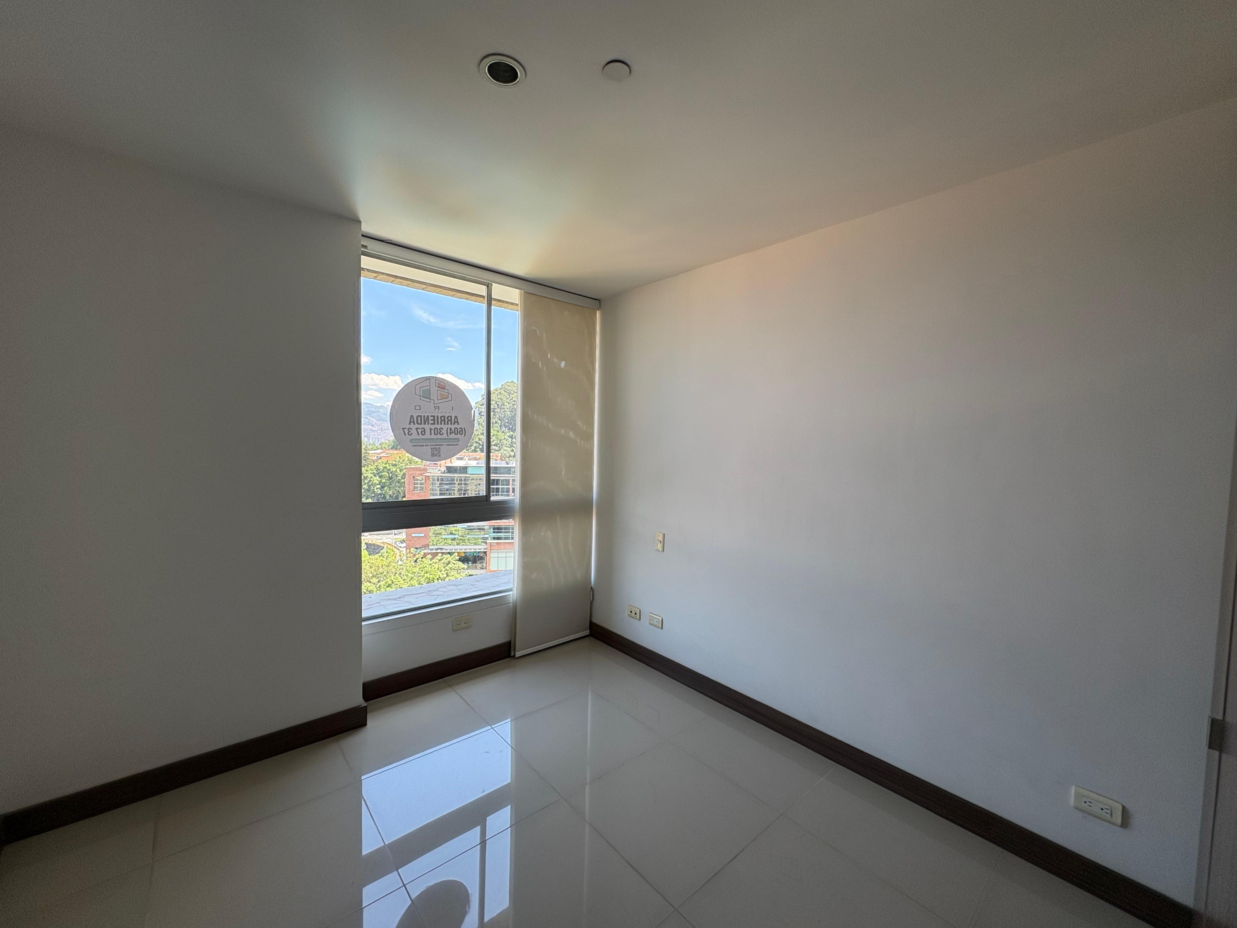 ARRIENDO APARTAMENTO, POBLADO CASTROPOL