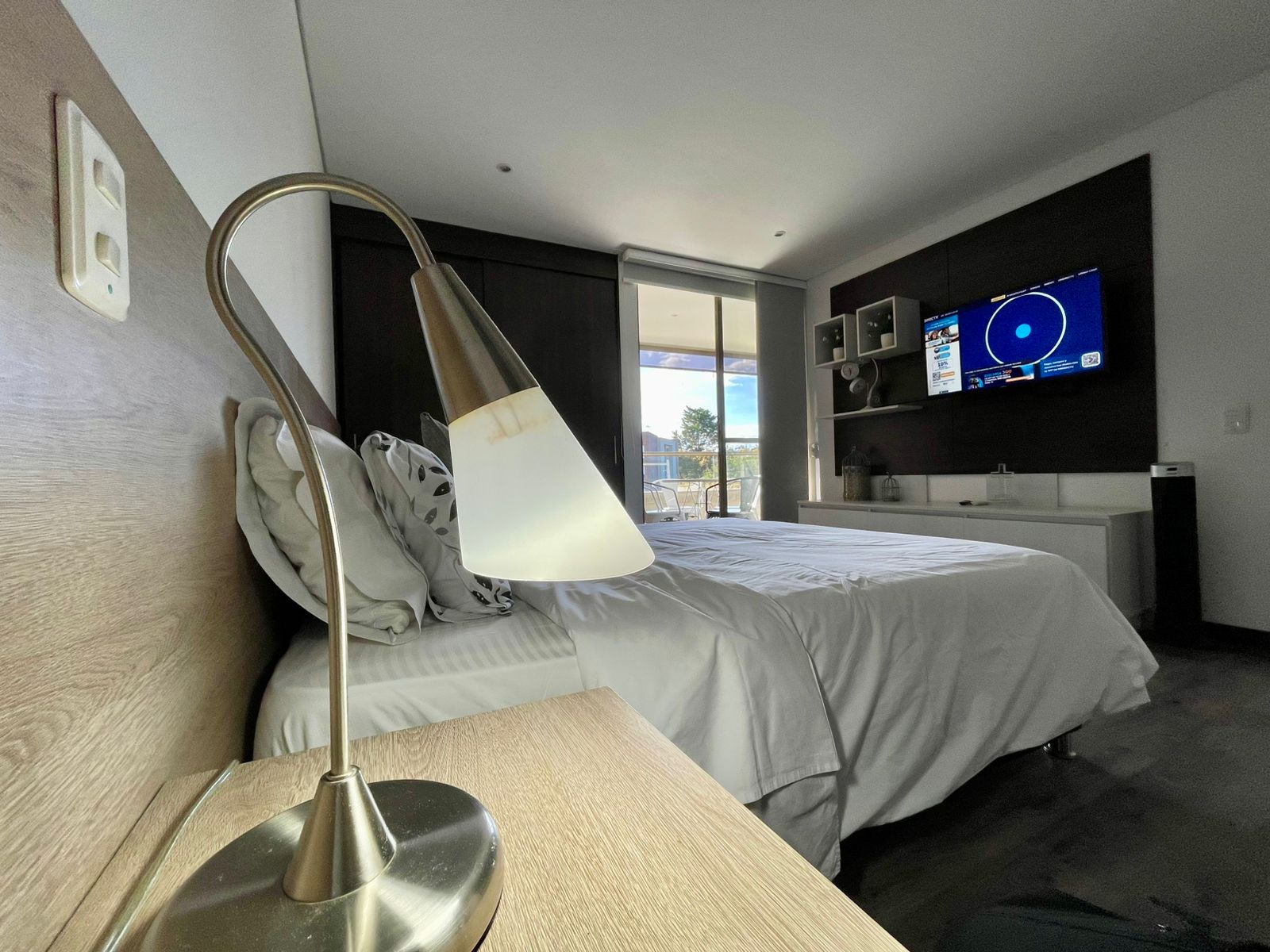 ARRIENDO APARTA HOTEL AMOBLADO - SECTOR LLANOGRANDE