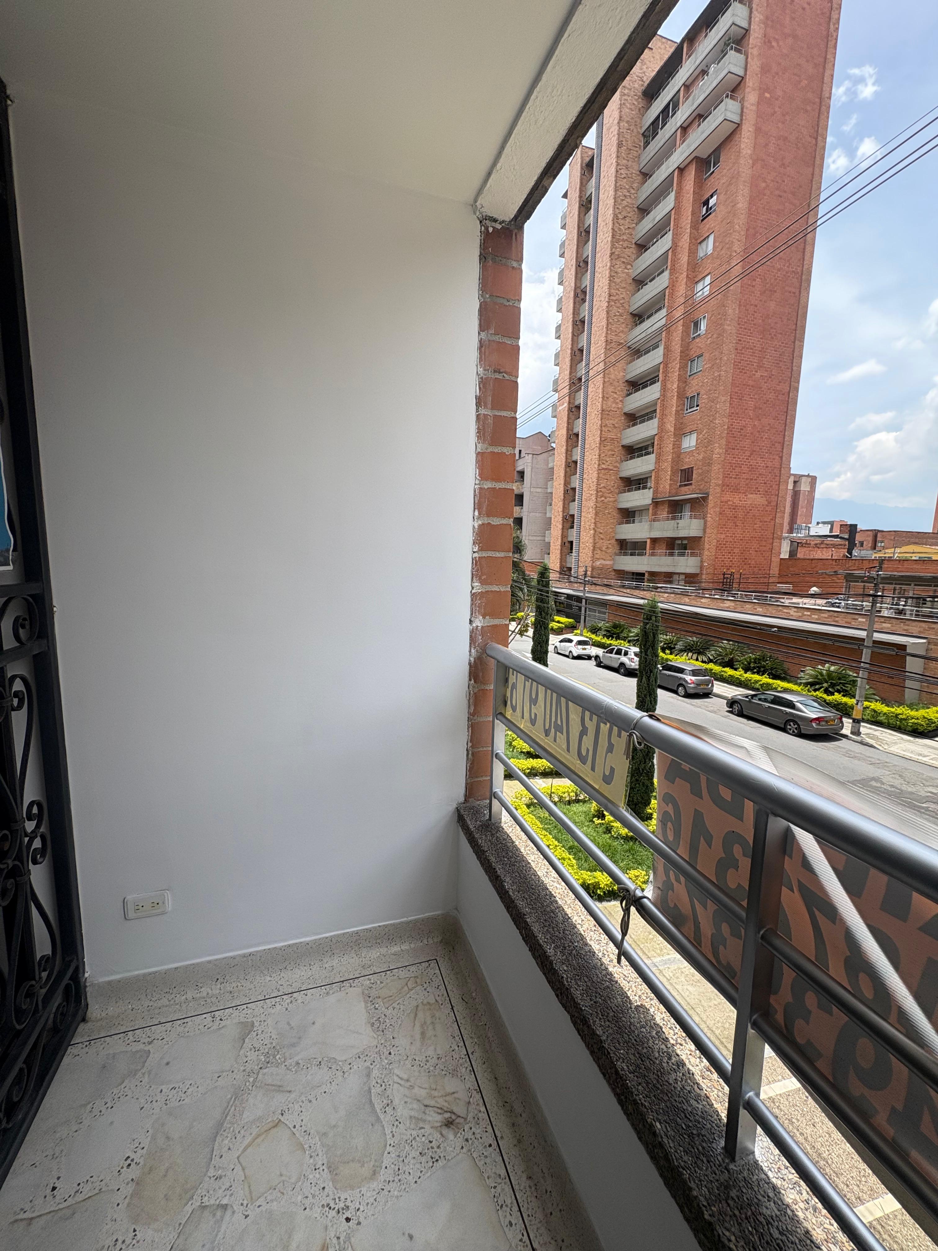 ARRIENDO APARTAMENTO, LAURELES