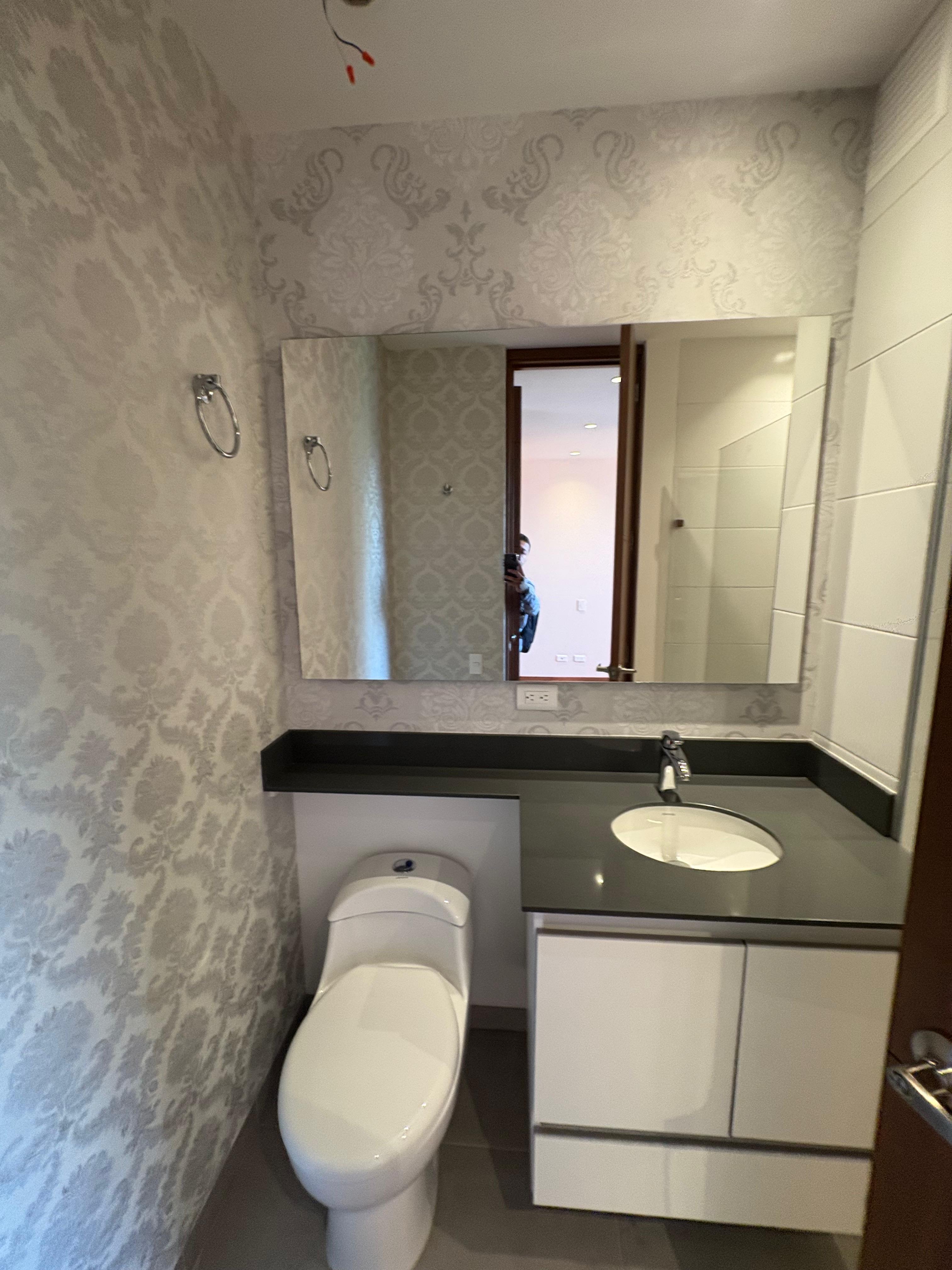 ARRIENDO APARTAMENTO, POBLADO TESORO