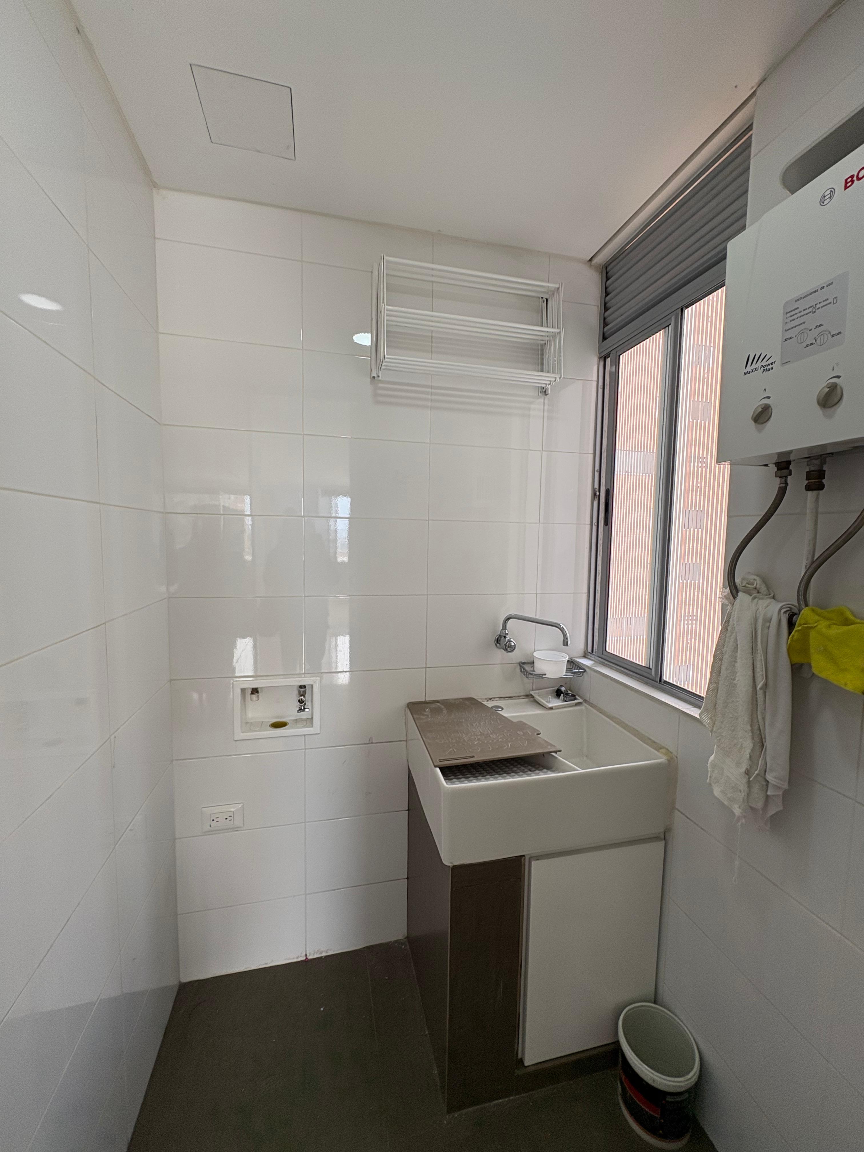 ARRIENDO APARTAESTUDIO, POBLADO SANTA MARIA DE LOS ANGELES