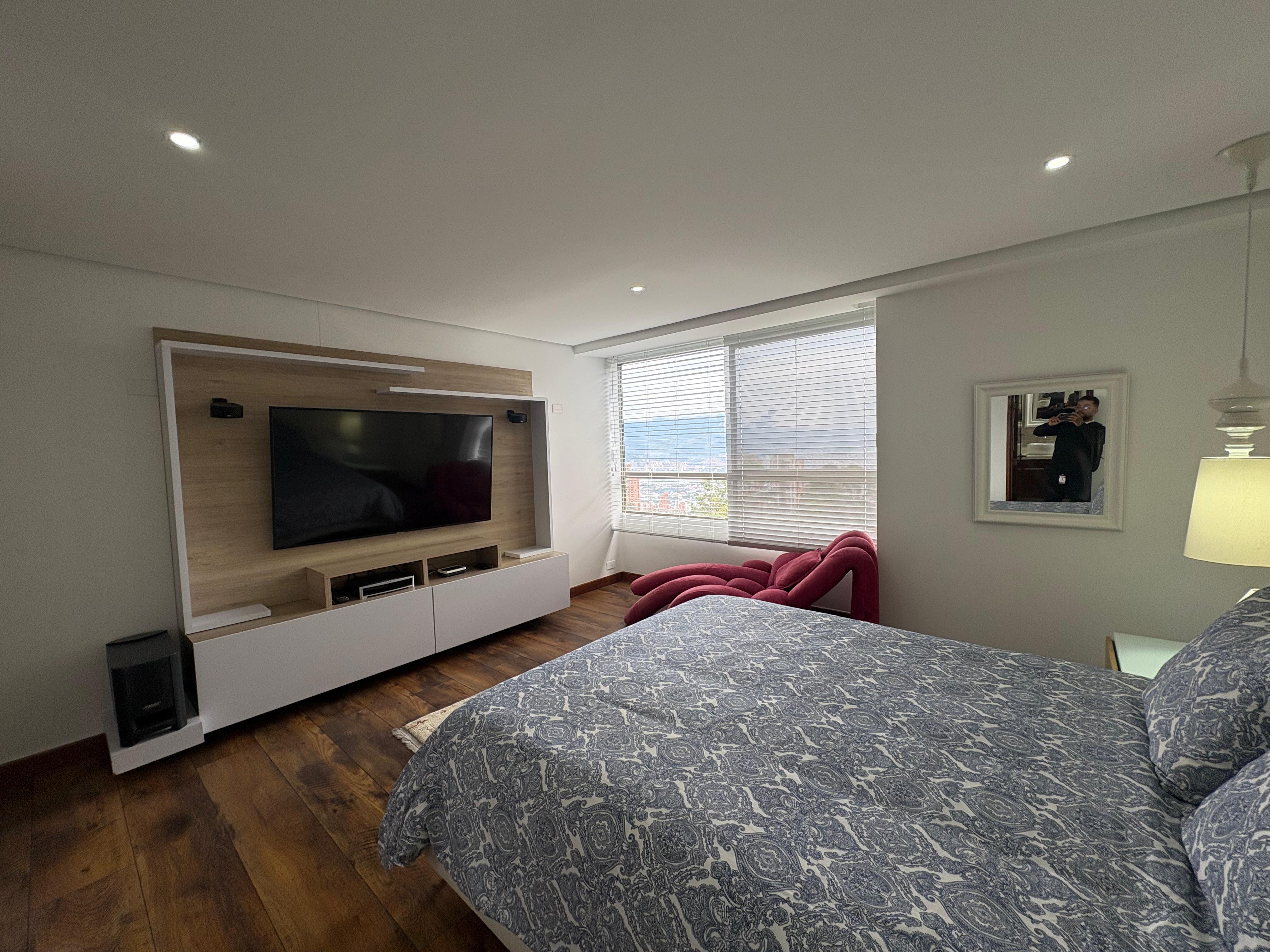 ARRIENDO APARTAMENTO POBLADO CALERA, AMOBLADO Y DESOCUPADO