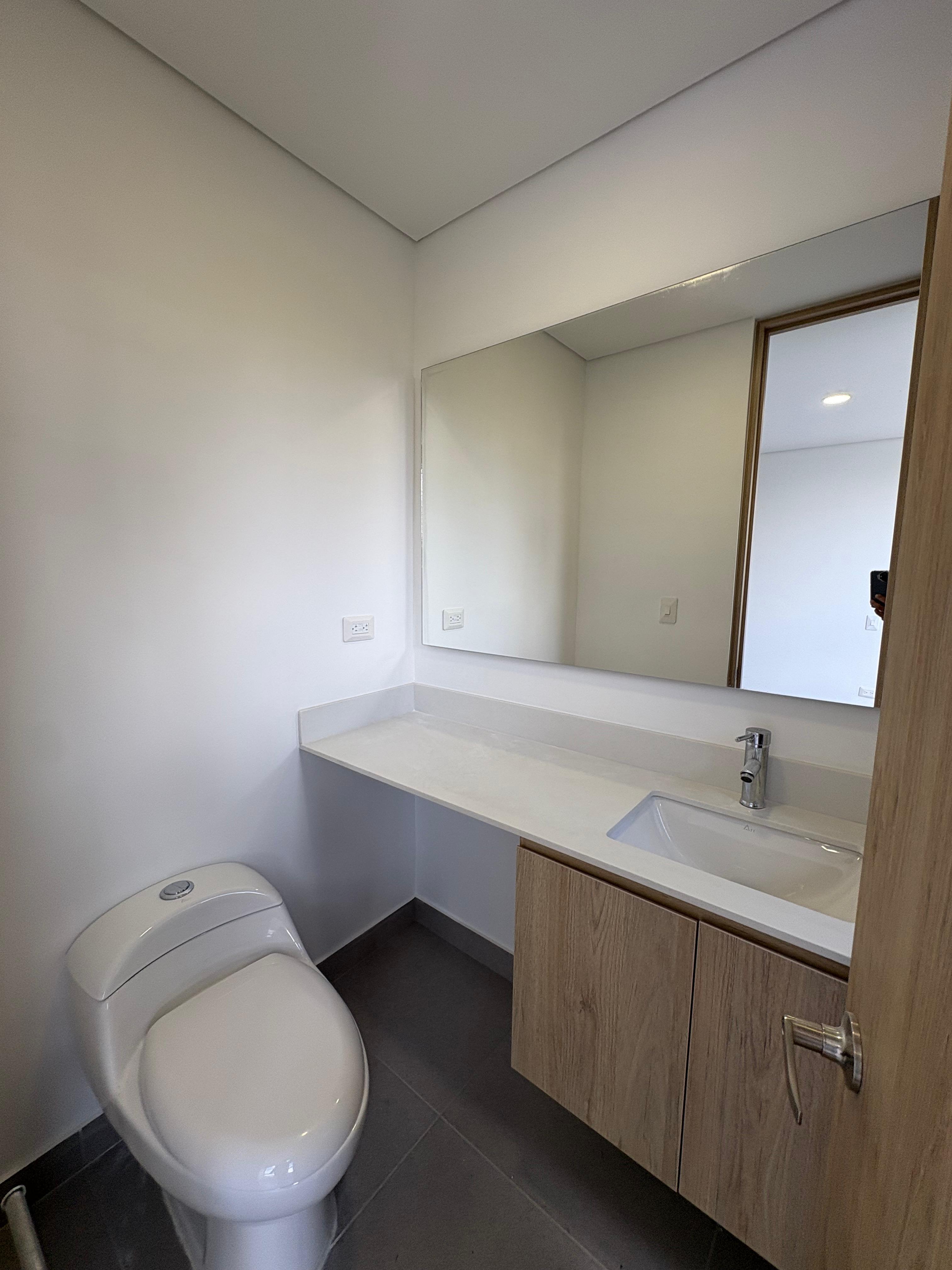 ARRIENDO APARTAMENTO, POBLADO CALERA