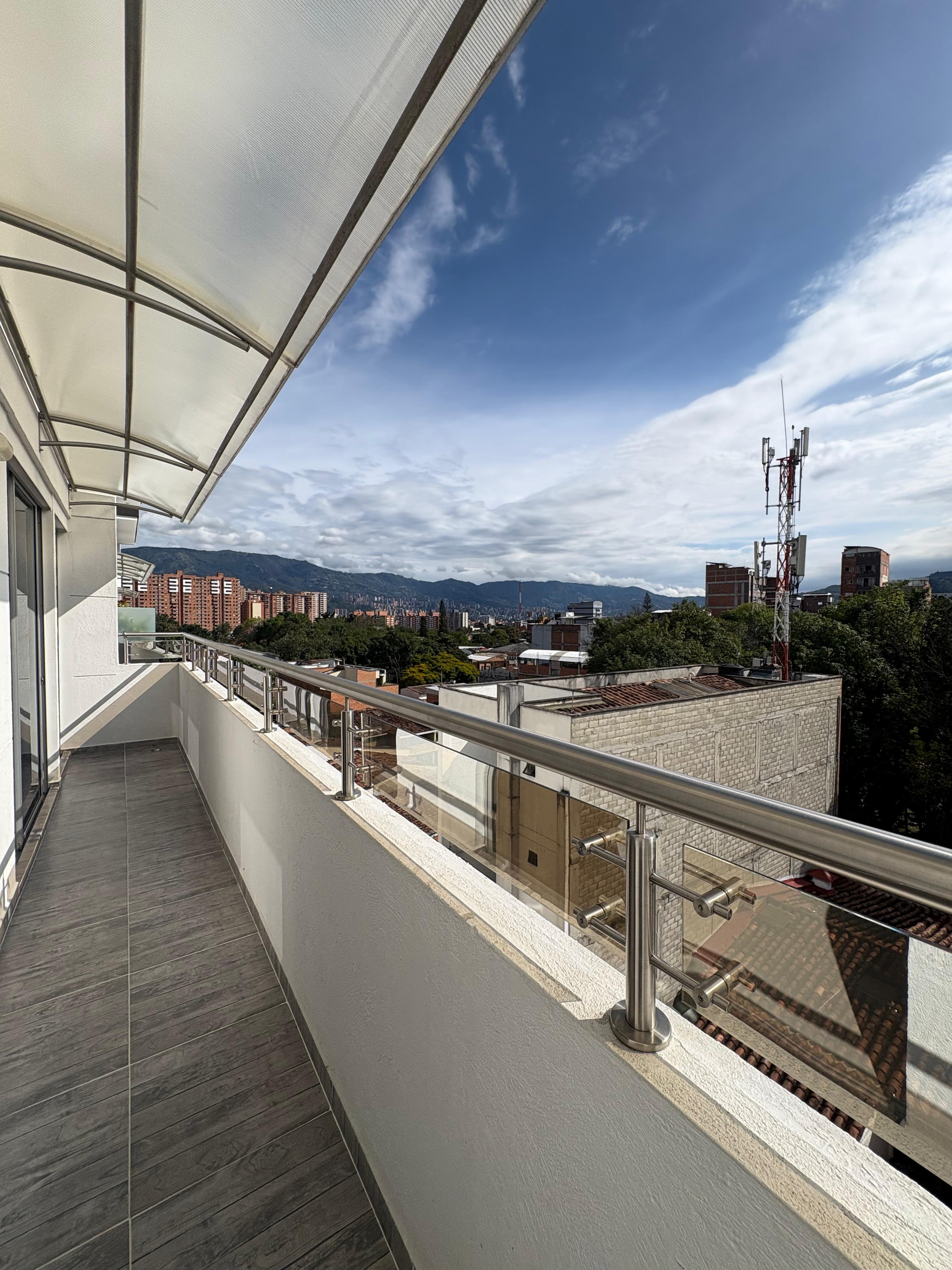 ARRIENDO APARTAMENTO, COLORES