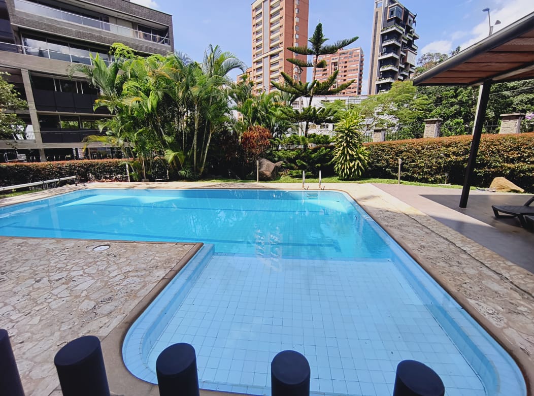 ARRIENDO APARTAMENTO - POBLADO LOMA DE LOS PARRA