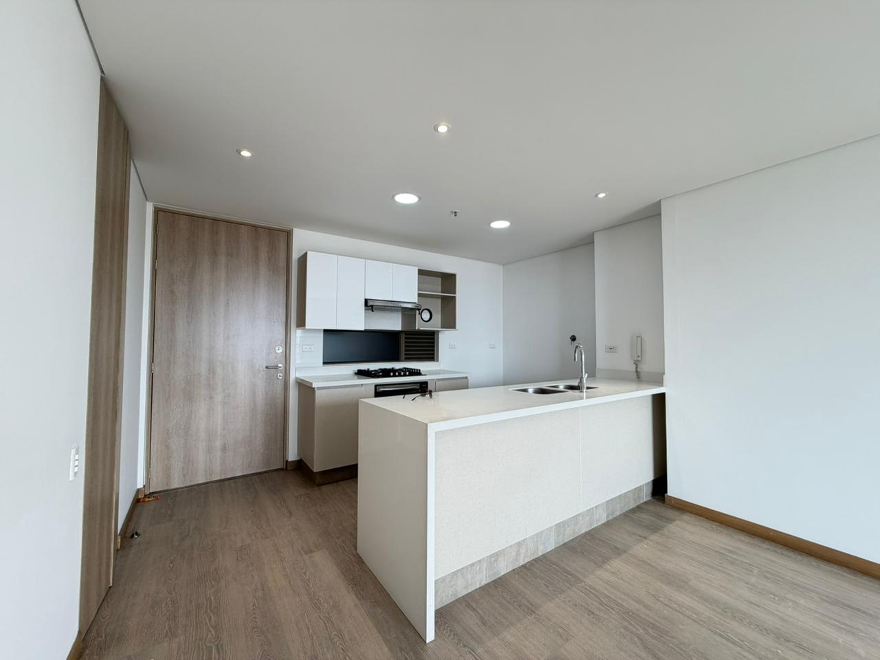 ARRIENDO APARTAESTUDIO - POBLADO SECTOR LINARES