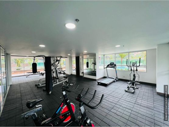 APARTAMENTO EN ARRIENDO - POBLADO LOMA LOS PARRA