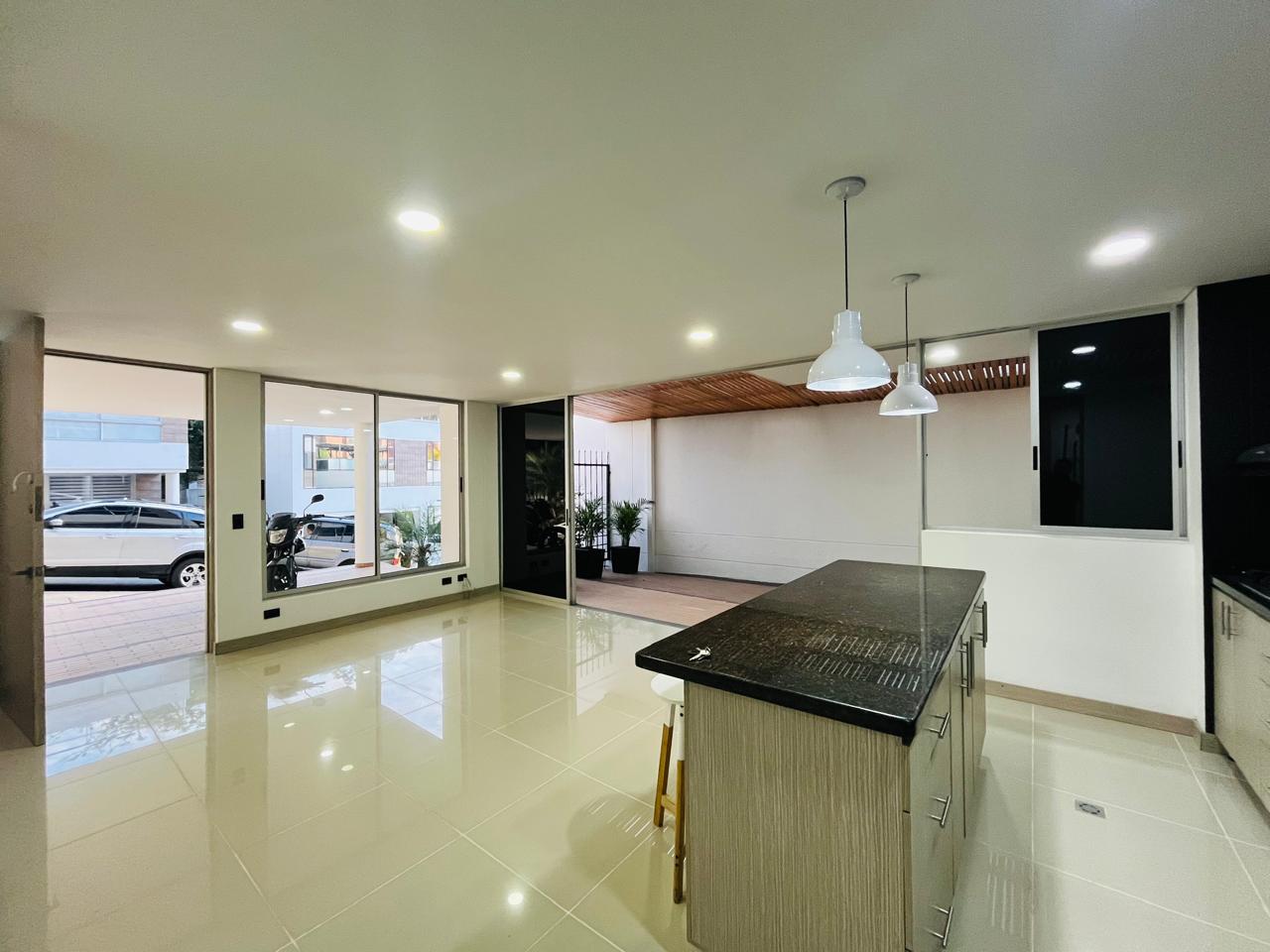 ARRIENDO CASA, ENVIGADO INTERMEDIA