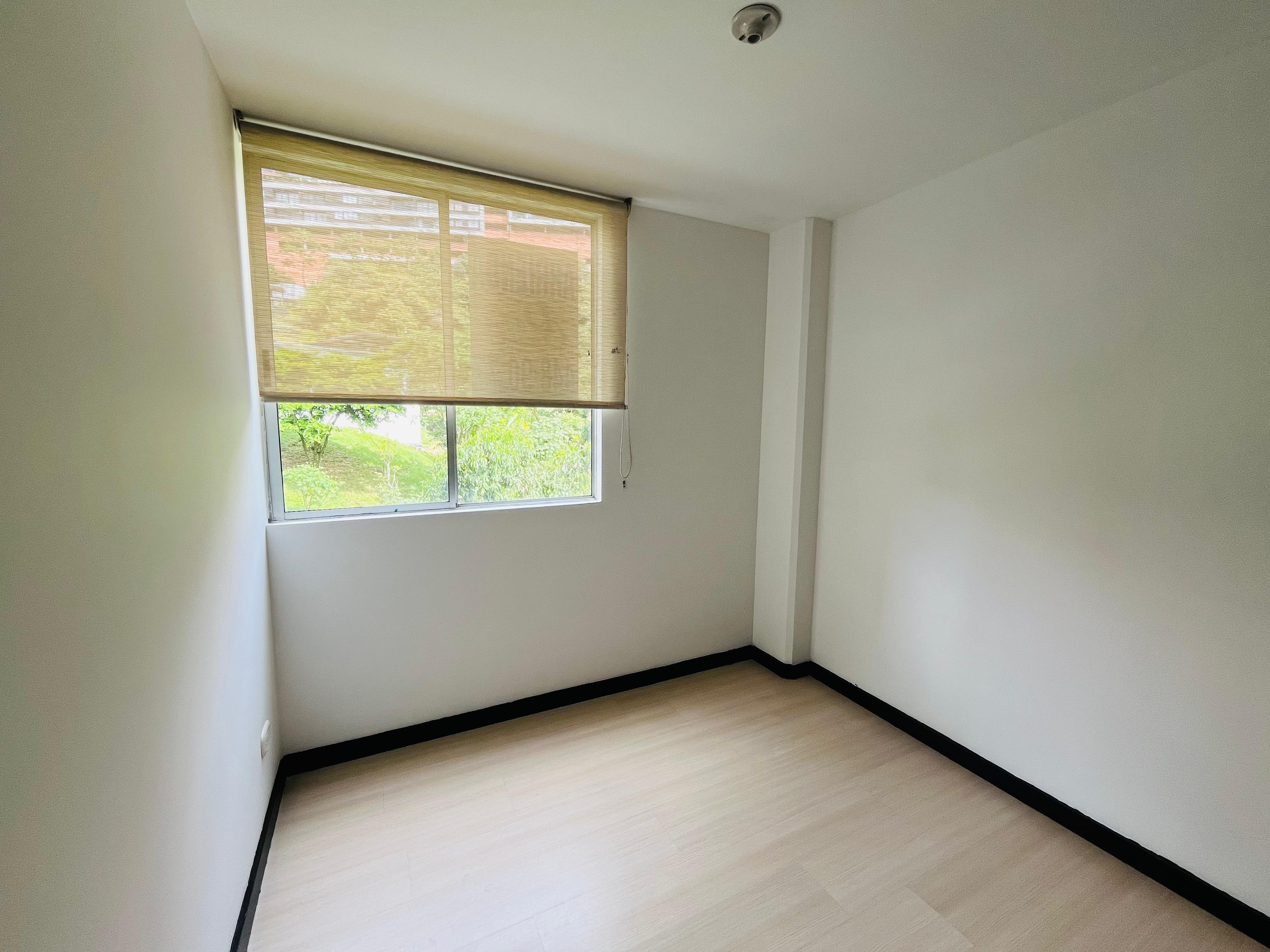 ARRIENDO APARTAMENTO - ENVIGADO TRIANON