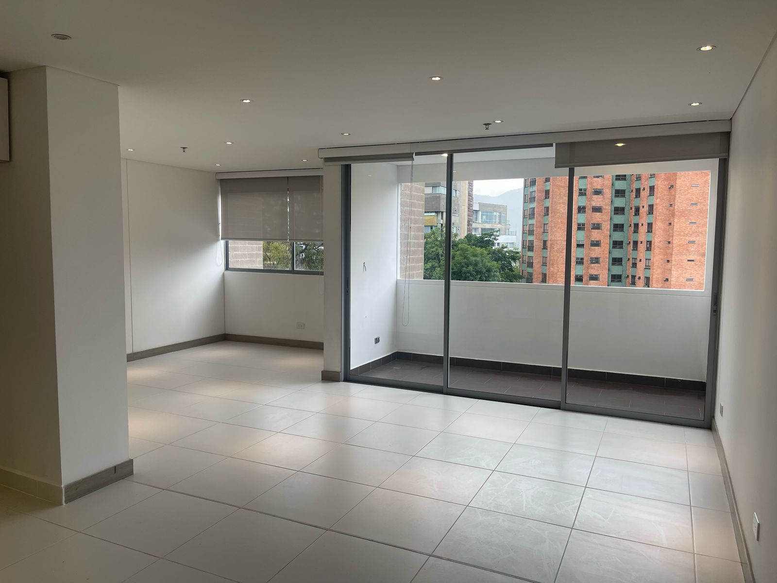 ARRIENDO APARTAMENTO - POBLADO CASTROPOL