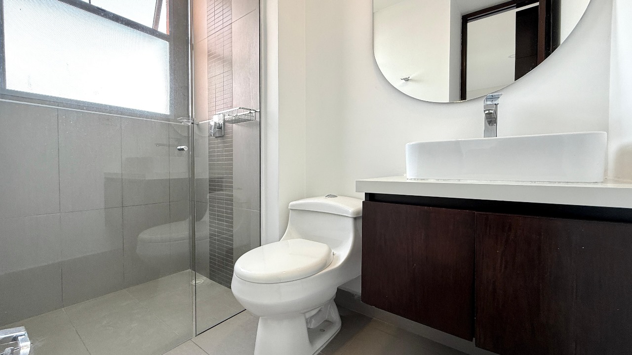 ARRIENDO APARTAMENTO - POBLADO LA LINDE