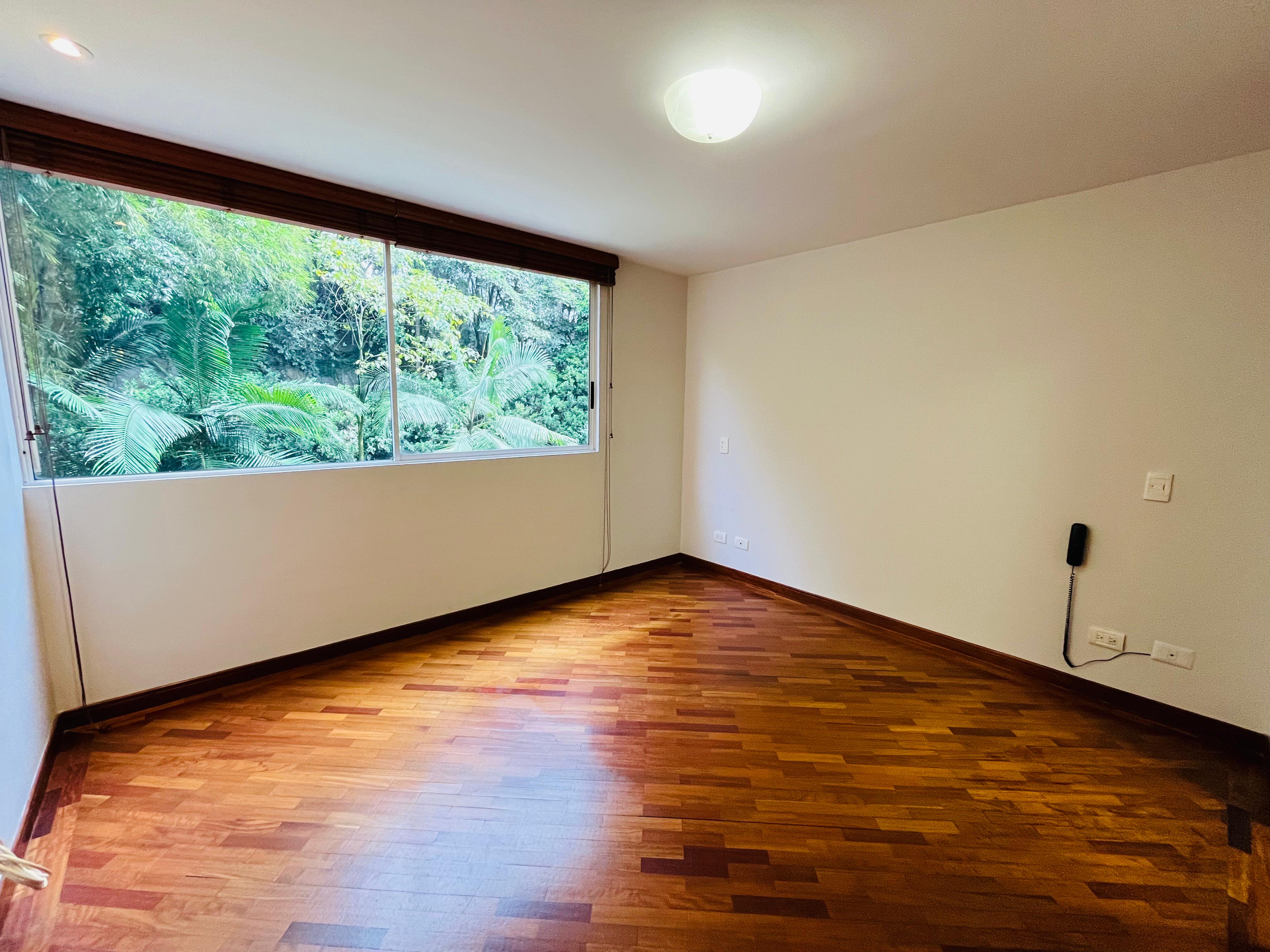 ARRIENDO APARTAMENTO - POBLADO SECTOR INFERIOR CON LOS BALSOS