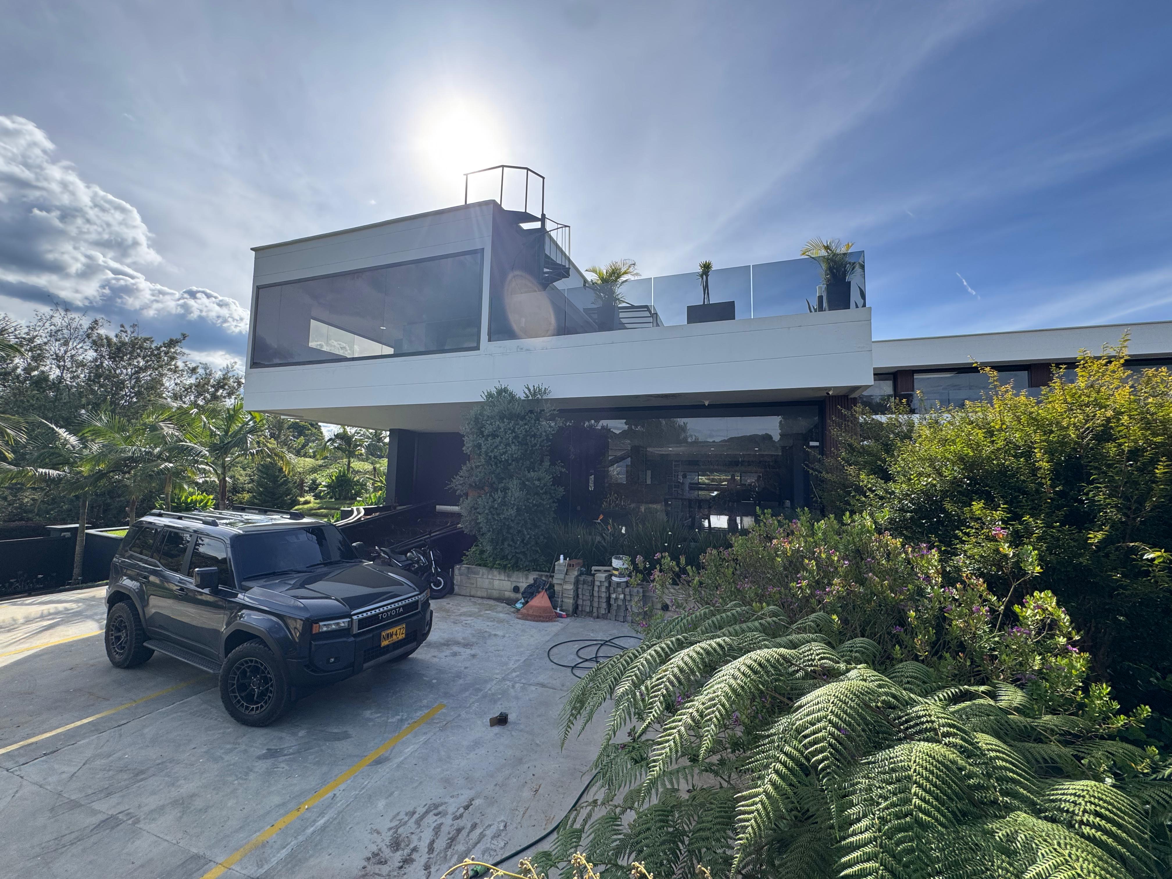 VENTA CASA CAMPESTRE - LLANOGRANDE