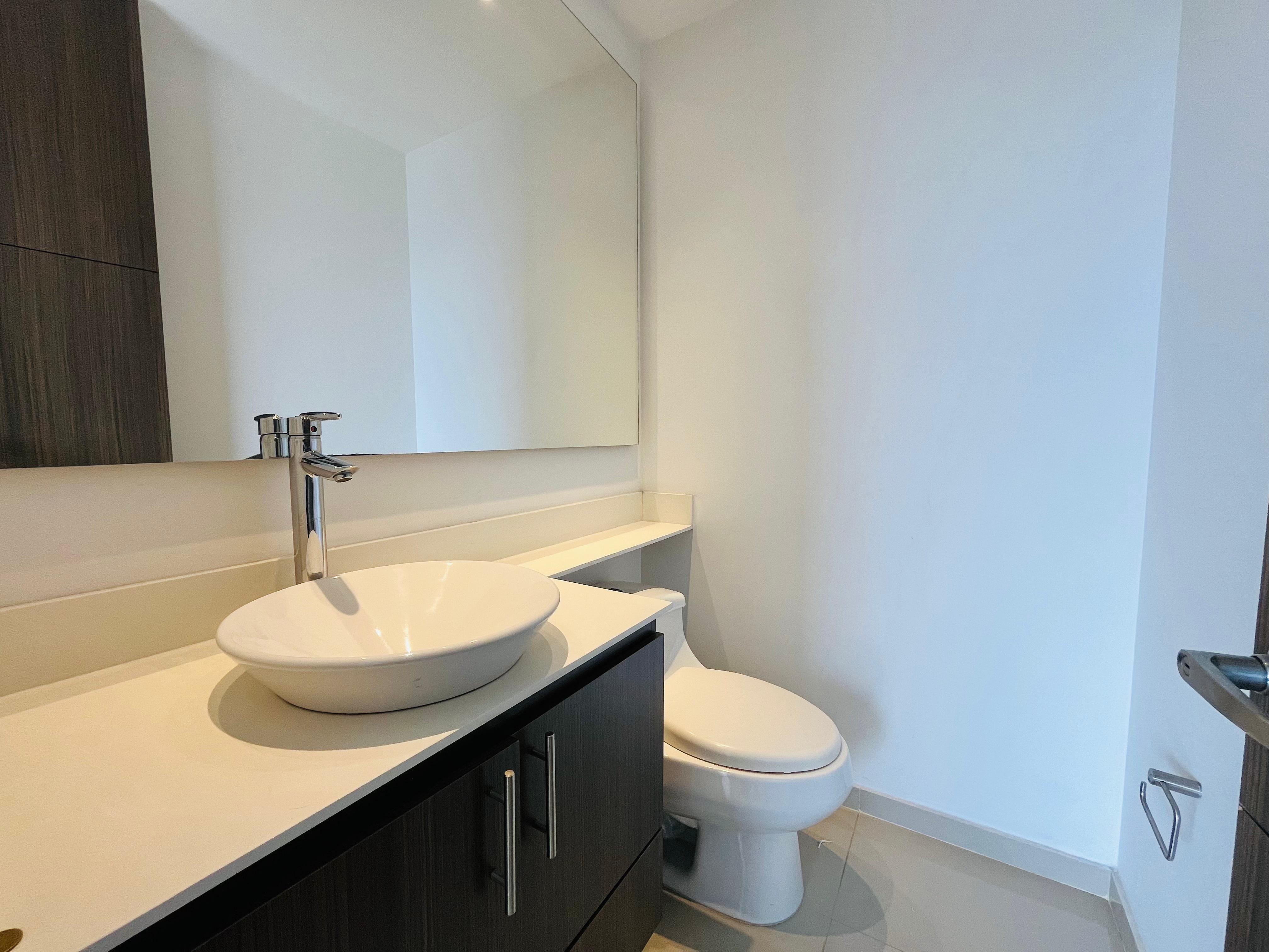 ARRIENDO APARTAMENTO - POBLADO LOS BALSOS
