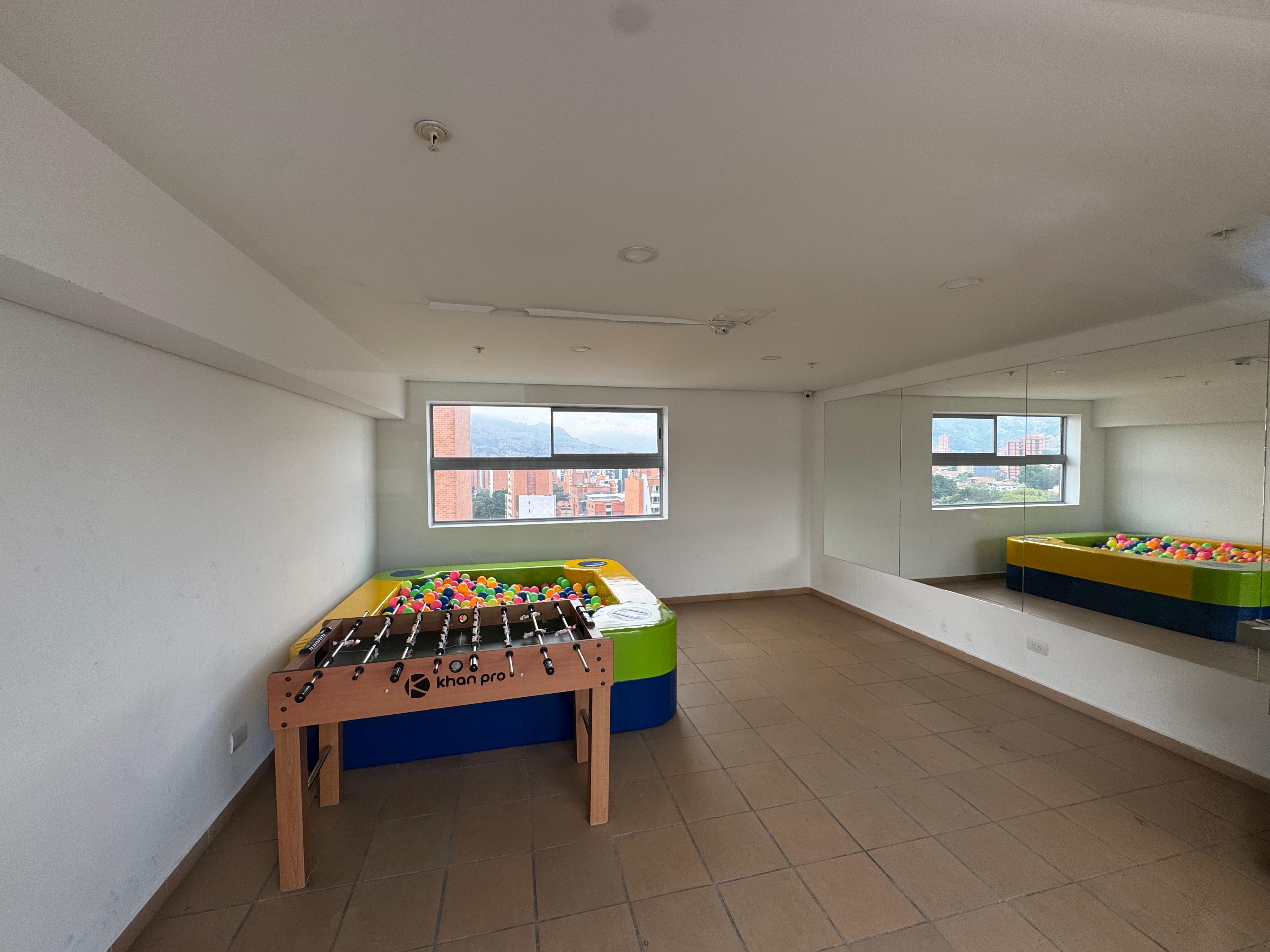 ARRIENDO APARTAMENTO - LAURELES