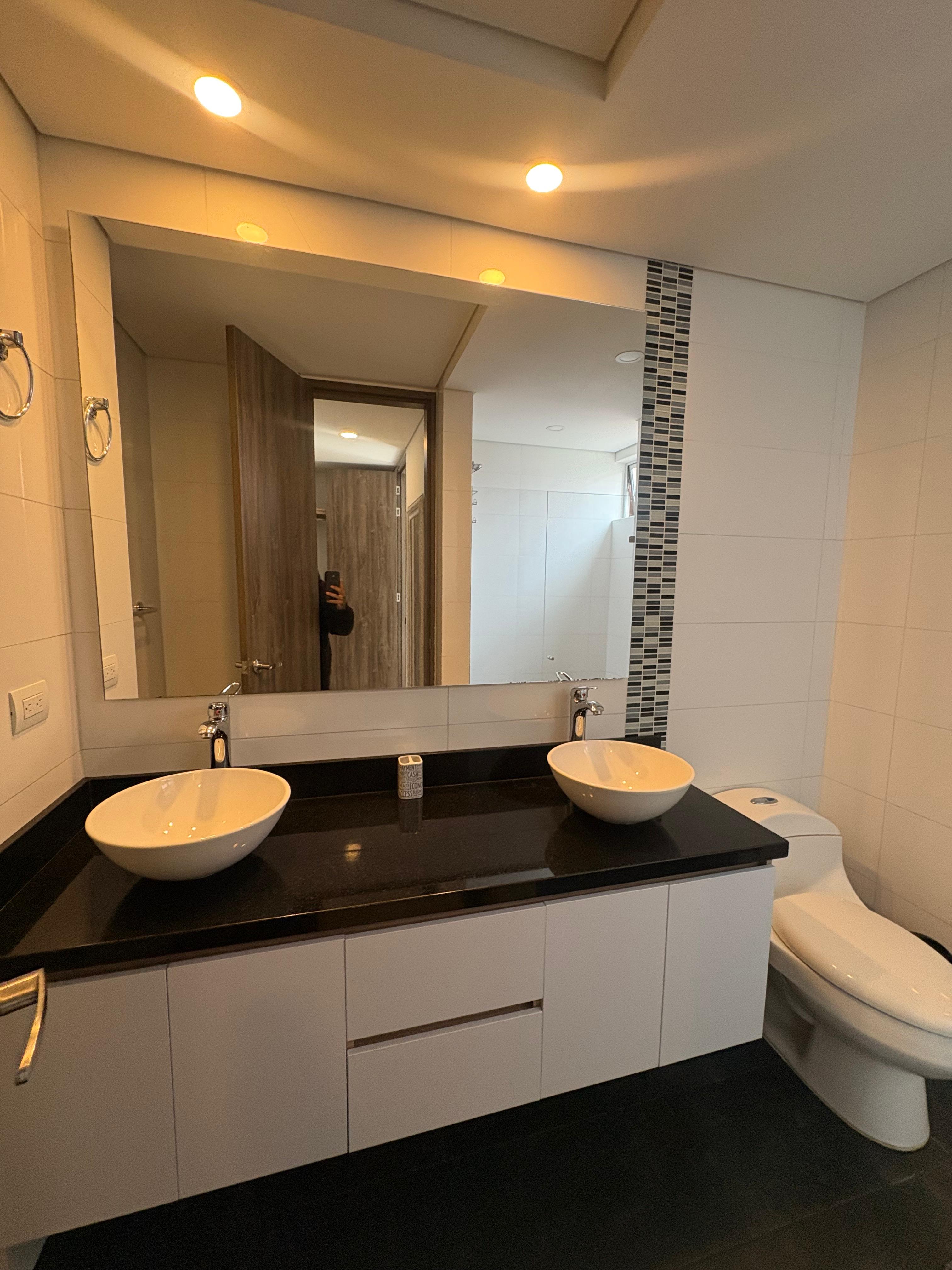 ARRIENDO APARTAMENTO AMOBLADO, POBLADO LOMA LOS PARRA